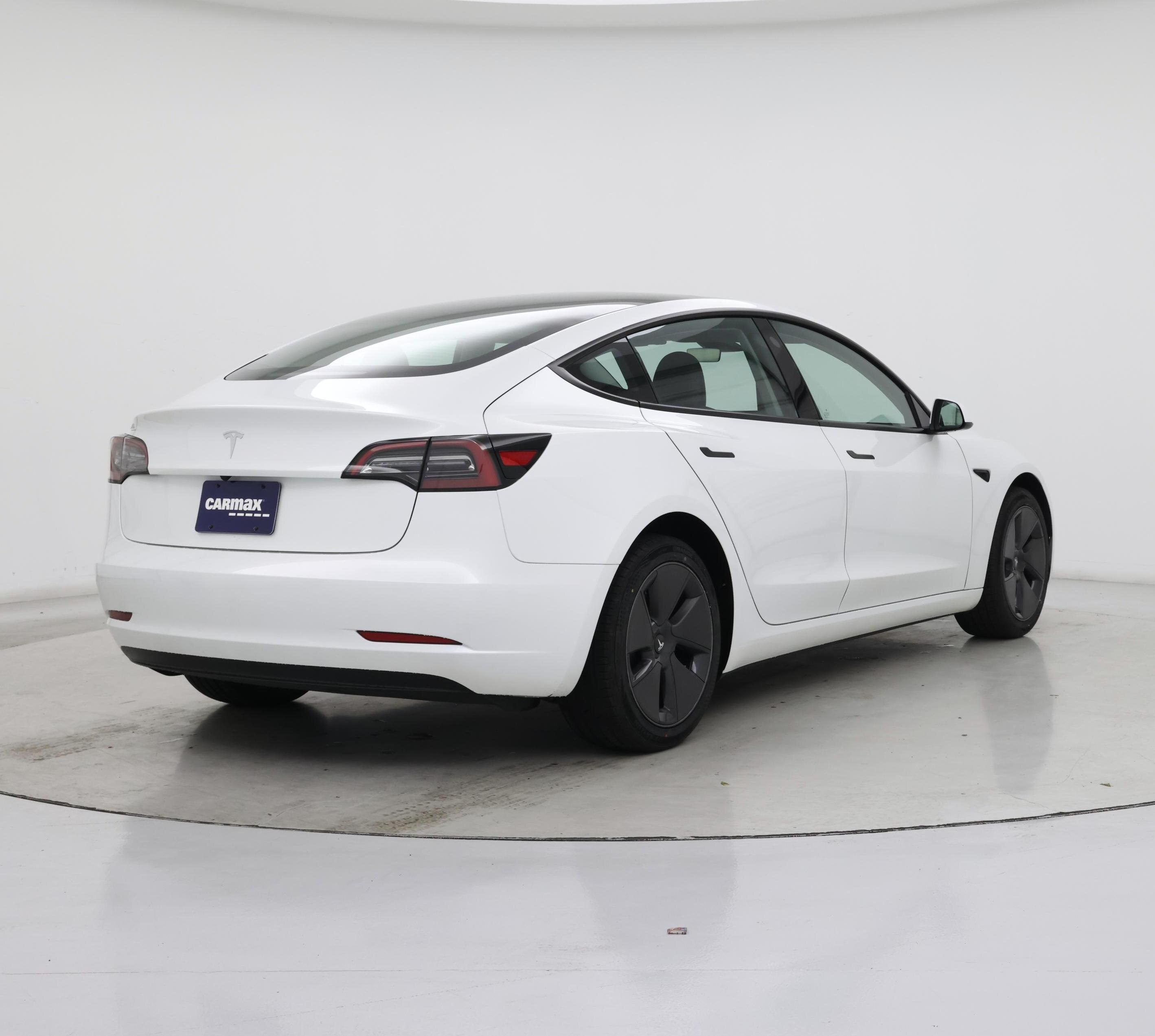 Thumbnail: 2023 Tesla Model 3 - 8