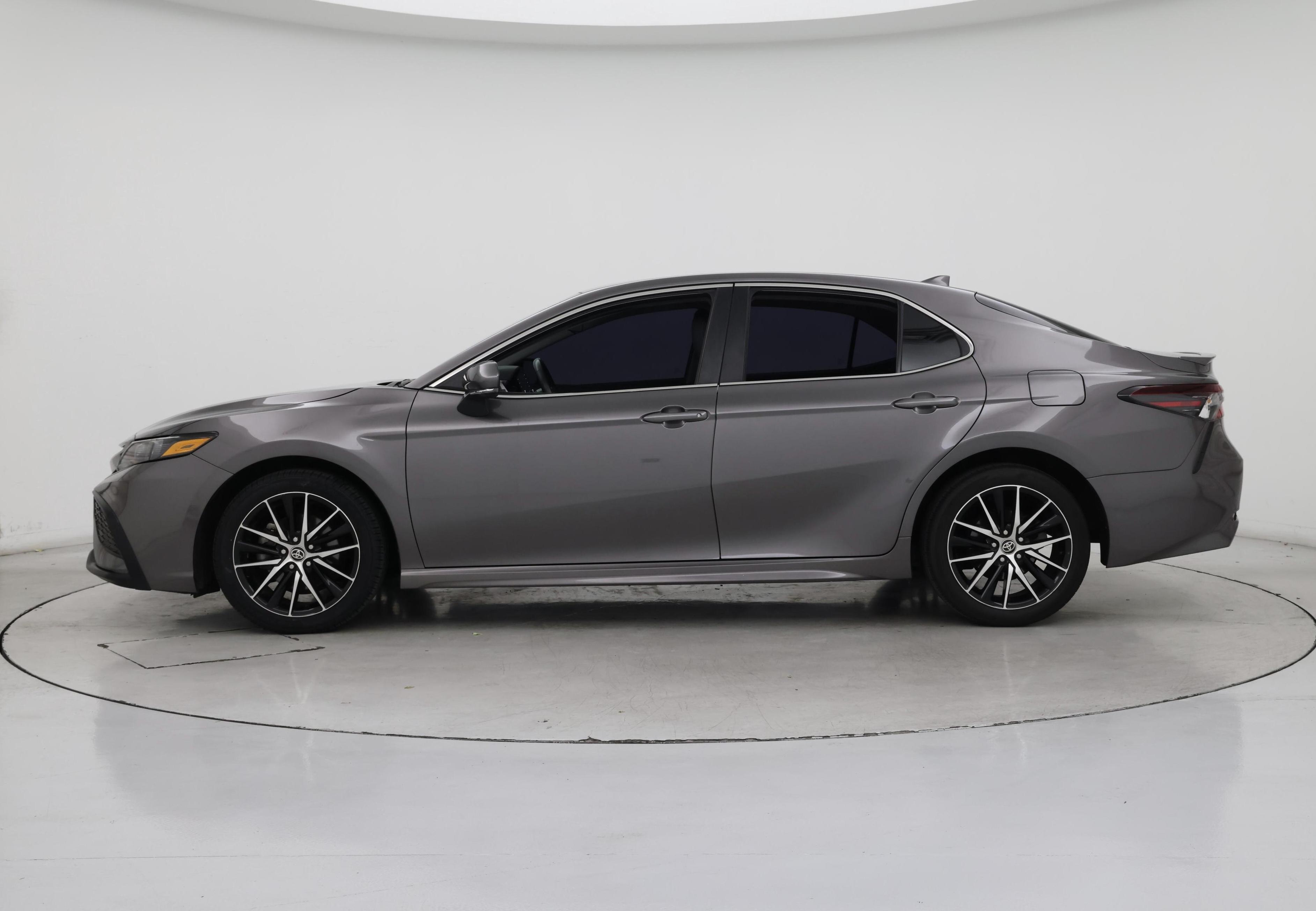 Thumbnail: 2023 Toyota Camry - 3