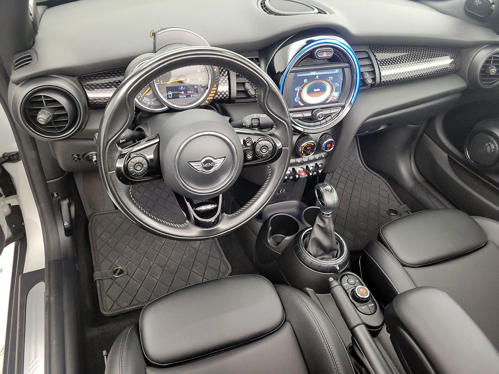Thumbnail: 2017 MINI Cooper - 9
