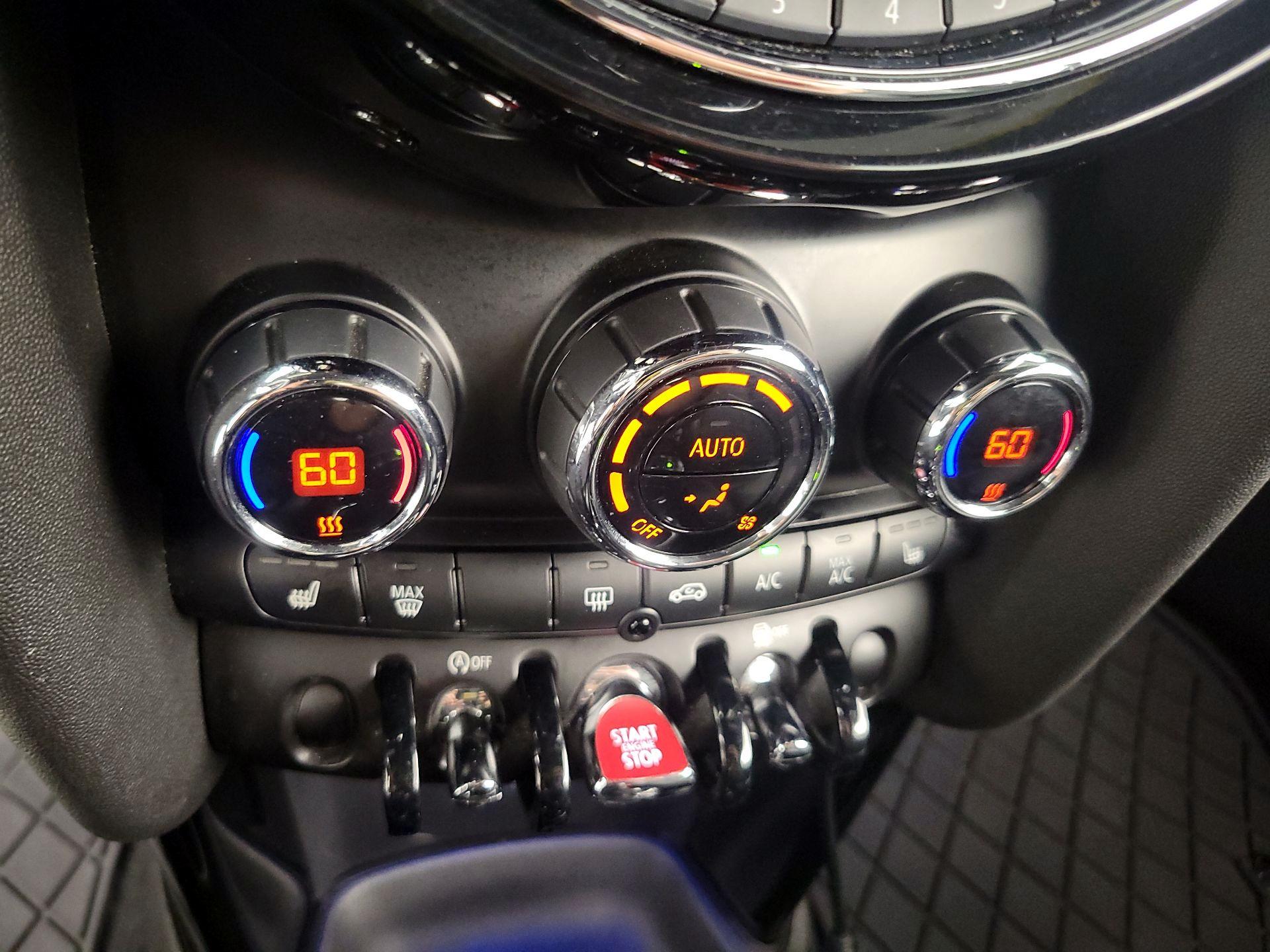 Thumbnail: 2017 MINI Cooper - 16