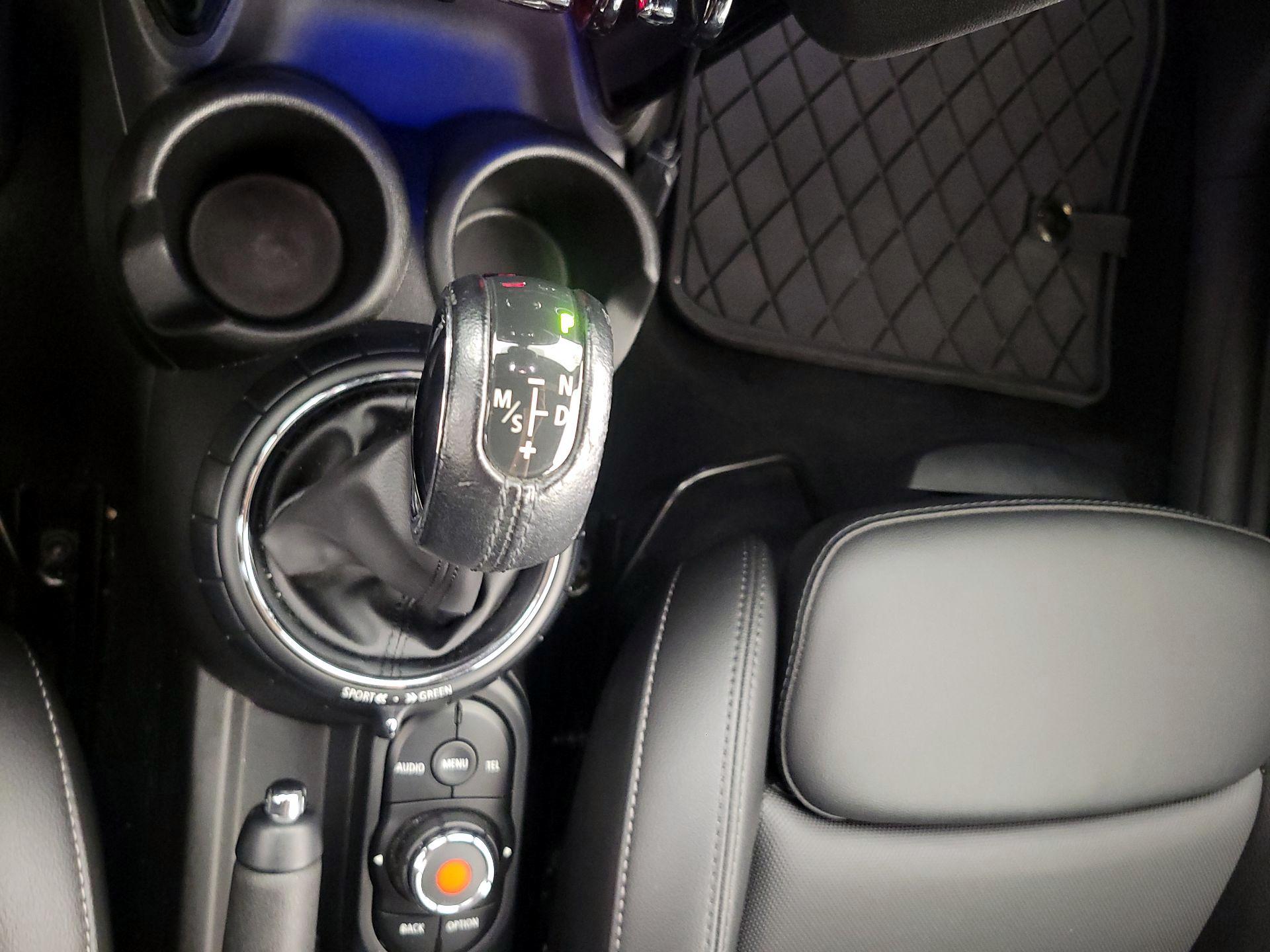 Thumbnail: 2017 MINI Cooper - 17