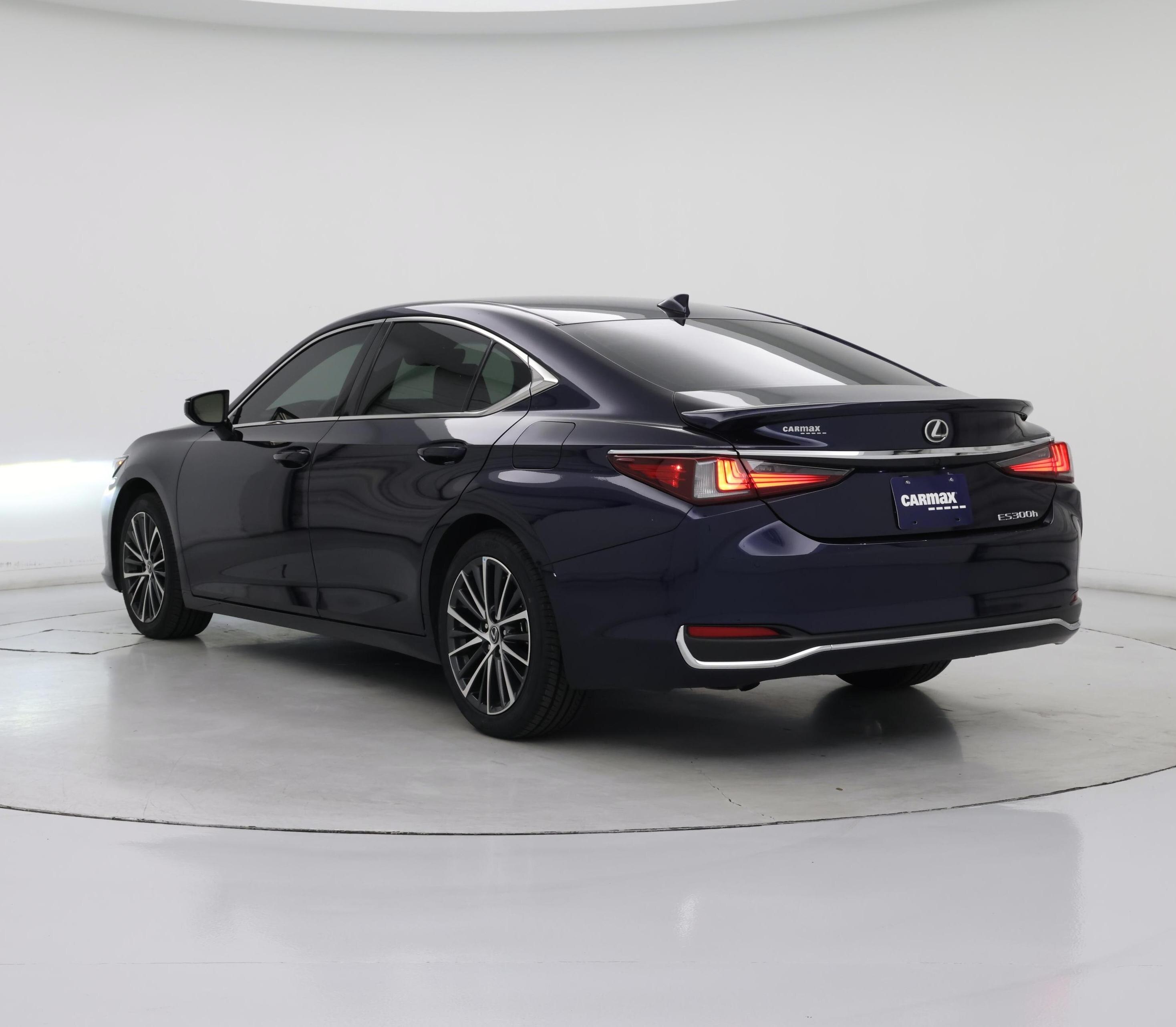 Thumbnail: 2024 Lexus ES - 2
