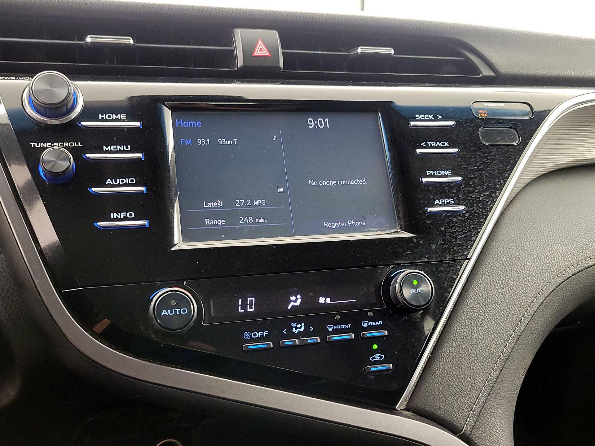 Thumbnail: 2018 Toyota Camry - 15