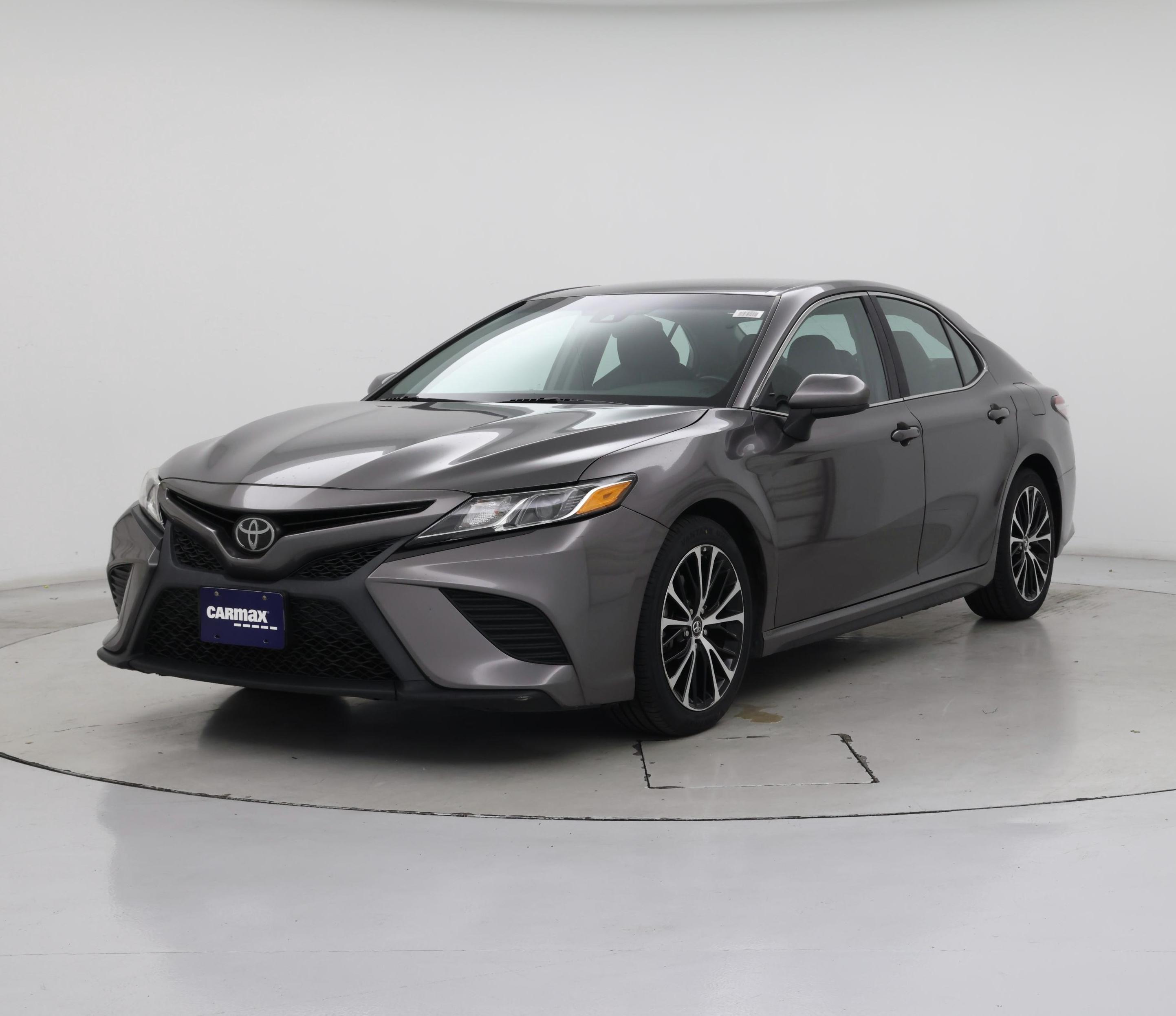 Thumbnail: 2018 Toyota Camry - 4