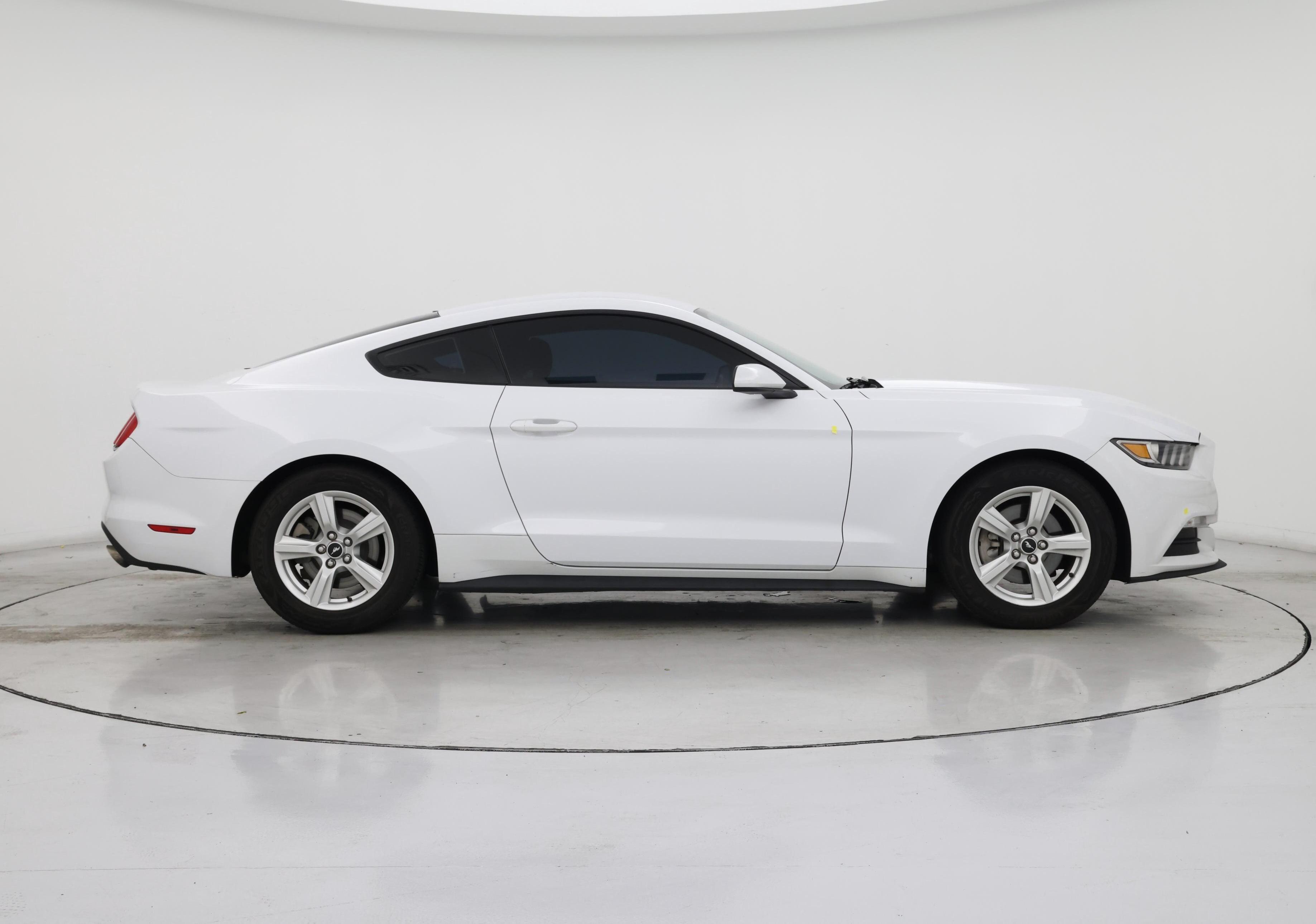 Thumbnail: 2016 Ford Mustang - 7