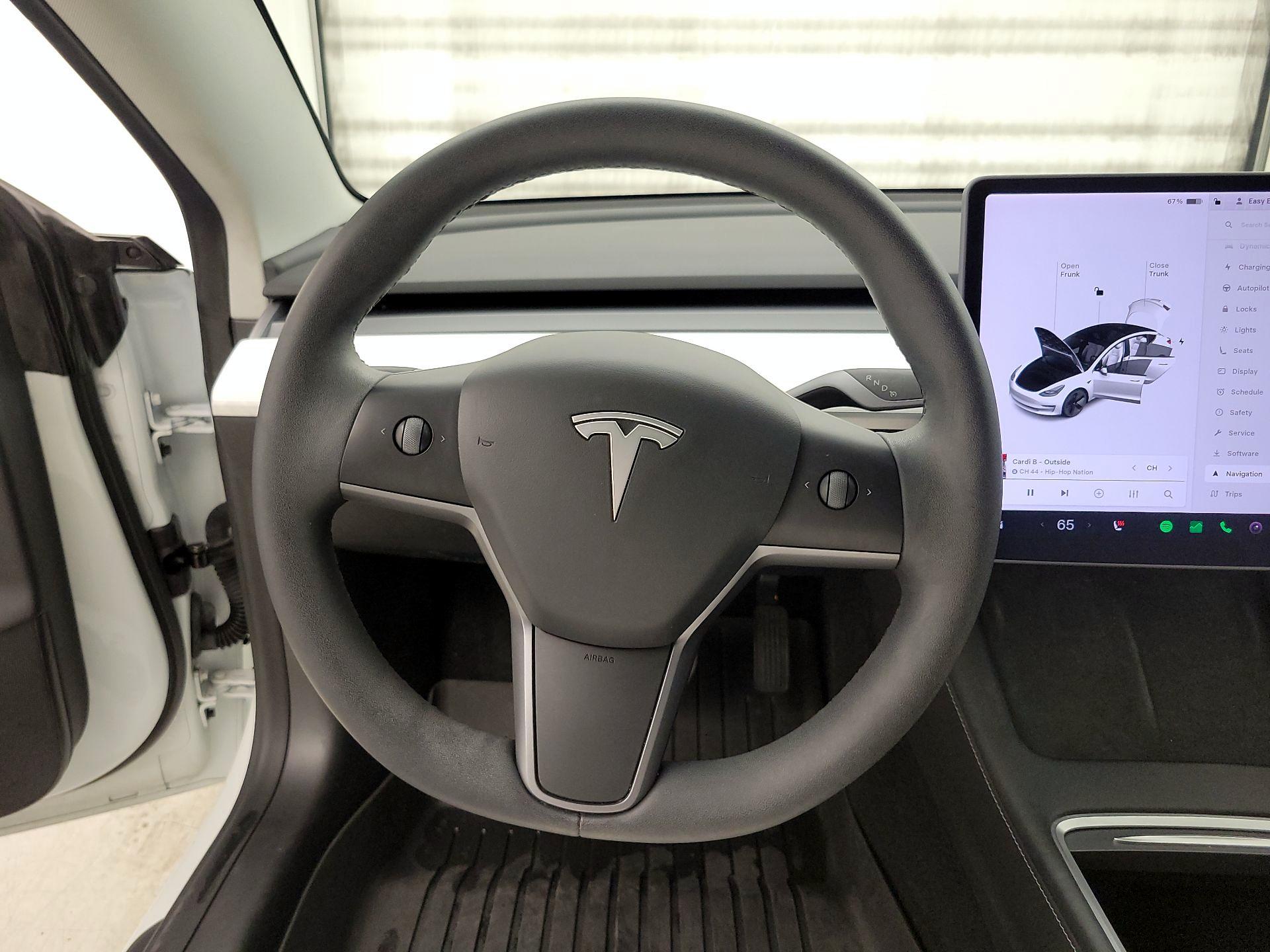 Thumbnail: 2021 Tesla Model 3 - 10