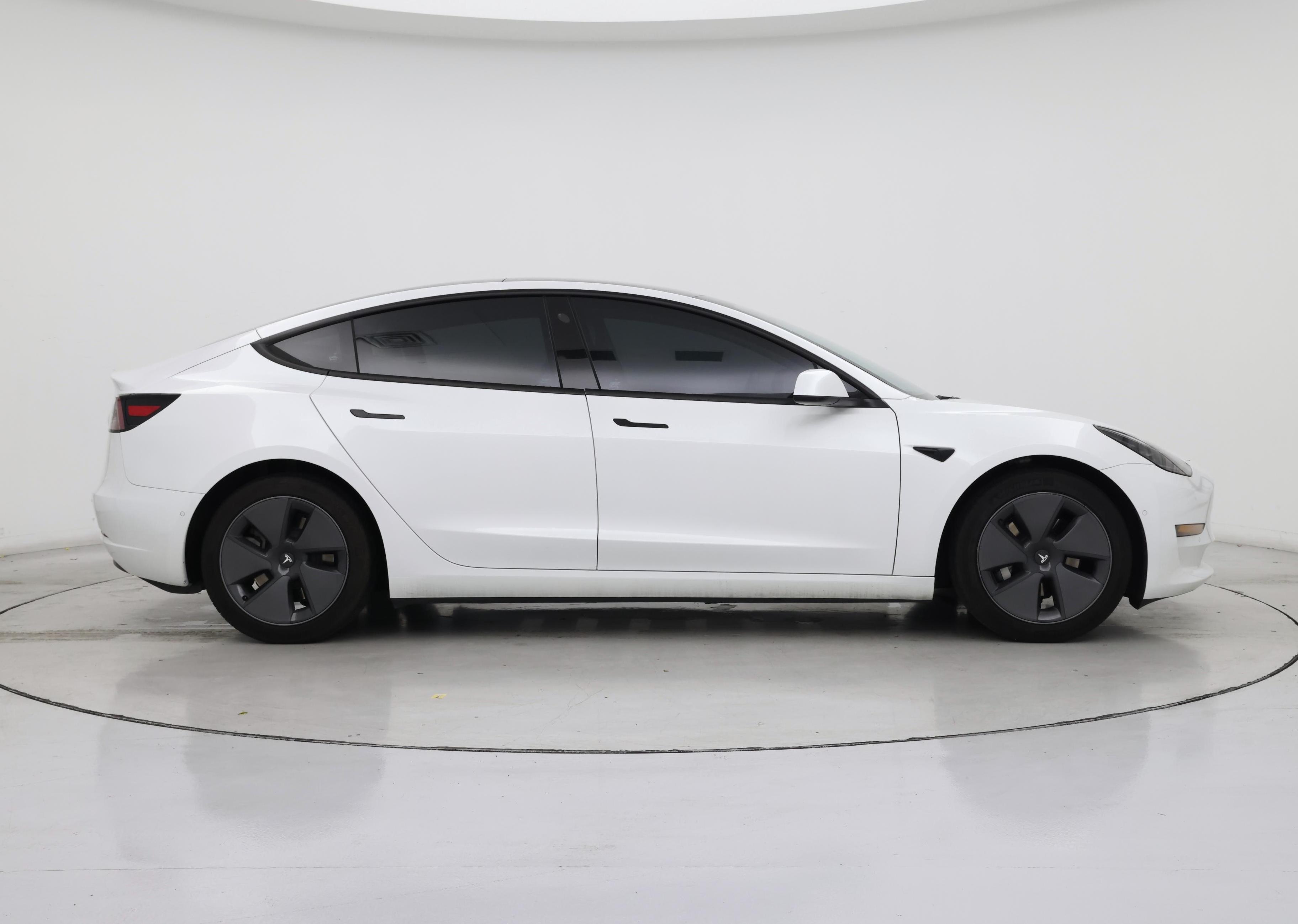 Thumbnail: 2021 Tesla Model 3 - 7