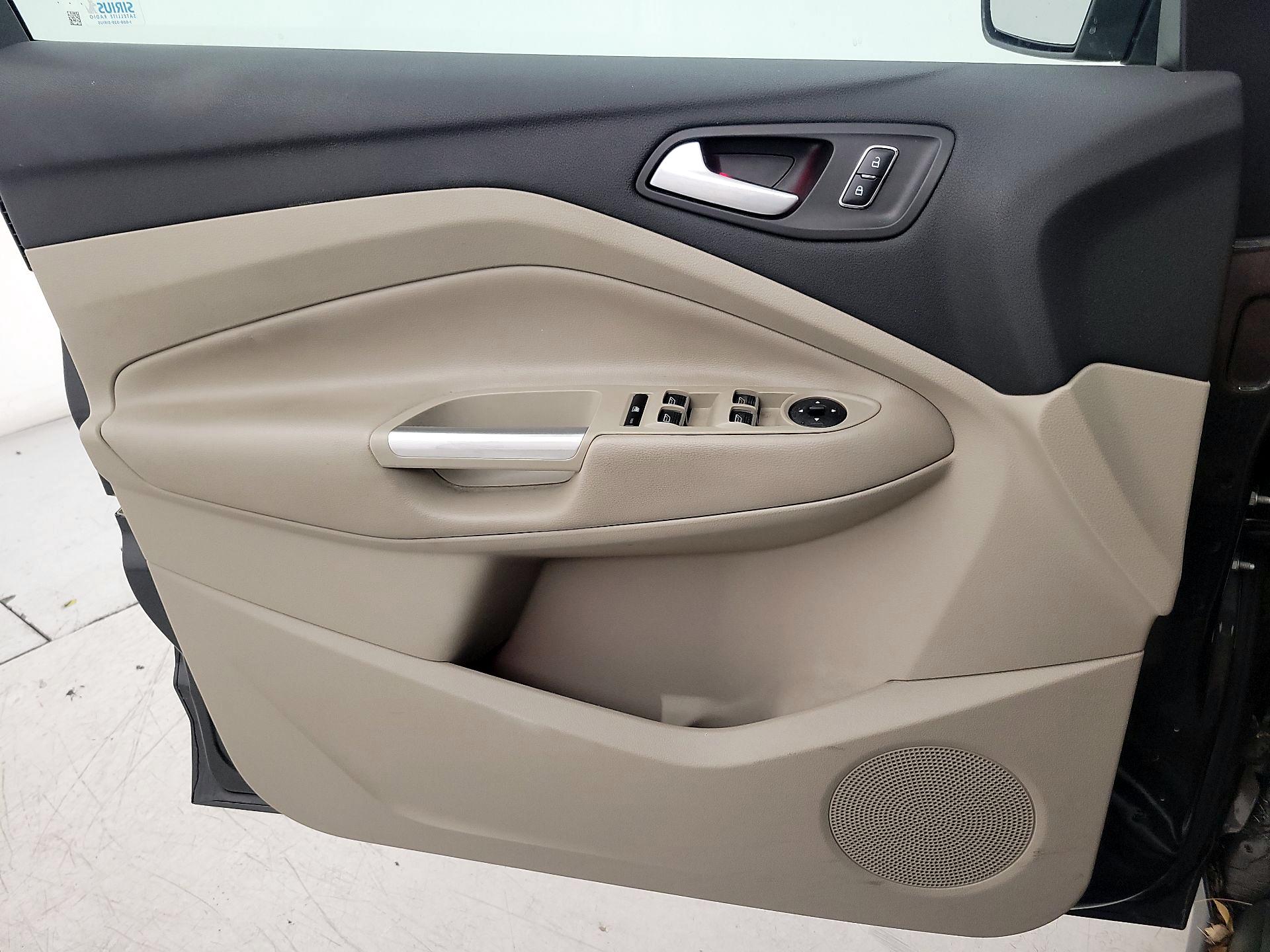 Thumbnail: 2016 Ford C-Max - 12