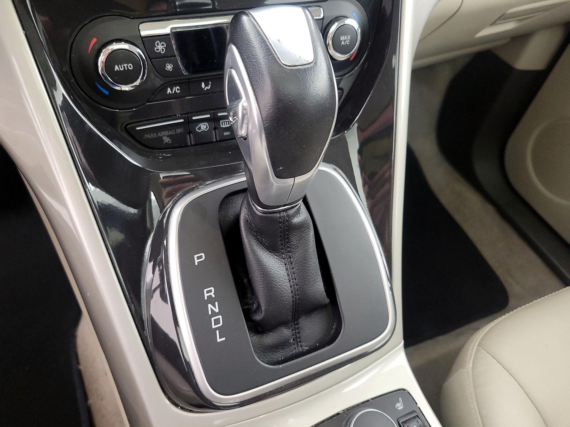 Thumbnail: 2016 Ford C-Max - 18