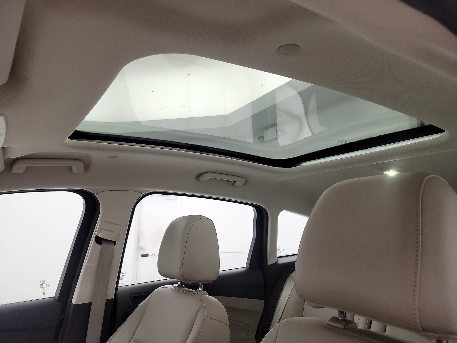 Thumbnail: 2016 Ford C-Max - 20