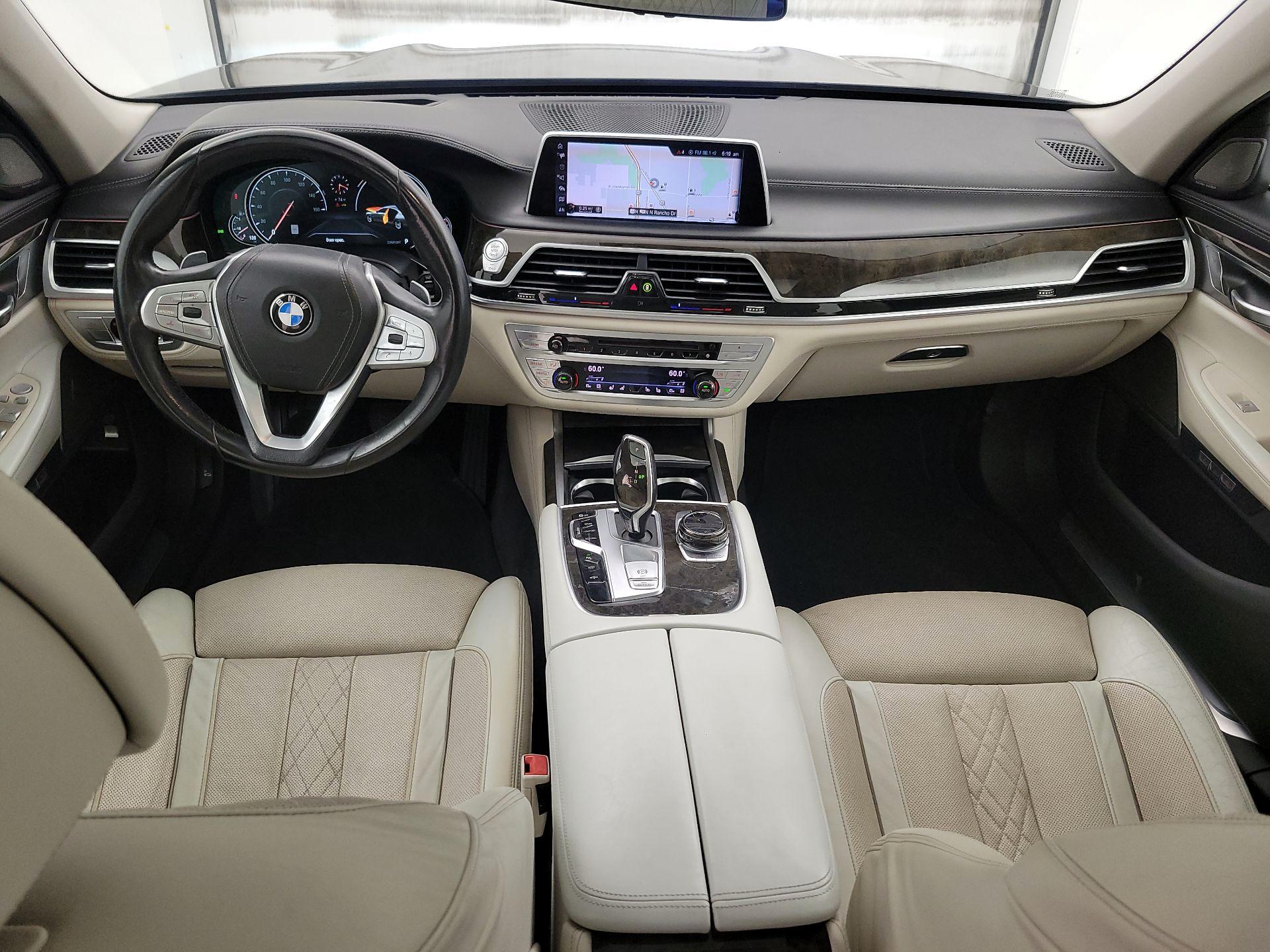 Thumbnail: 2016 BMW 7 Series - 9