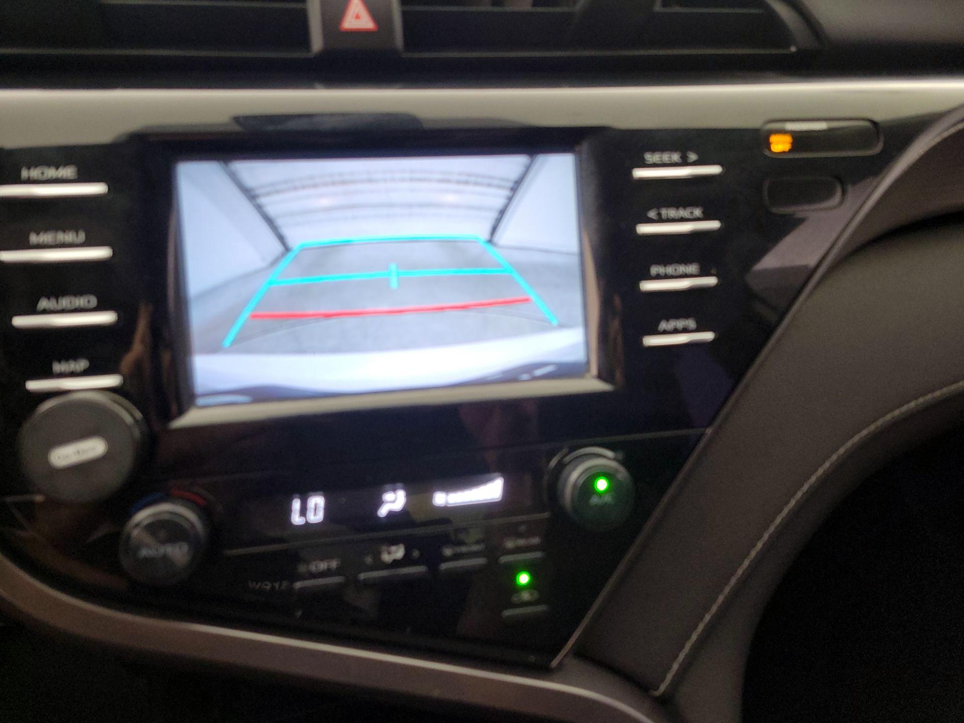 Thumbnail: 2019 Toyota Camry - 14
