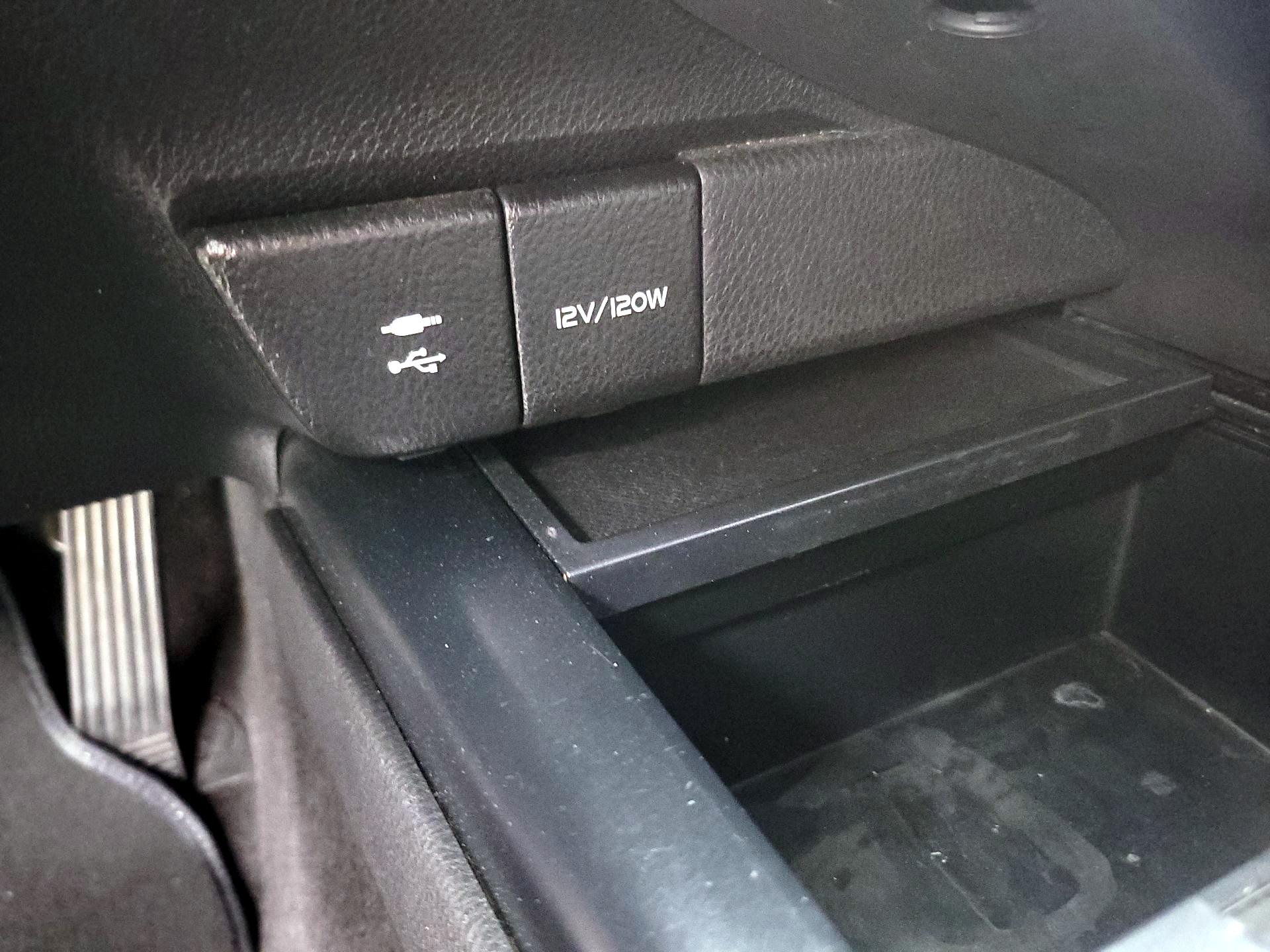 Thumbnail: 2019 Toyota Camry - 18