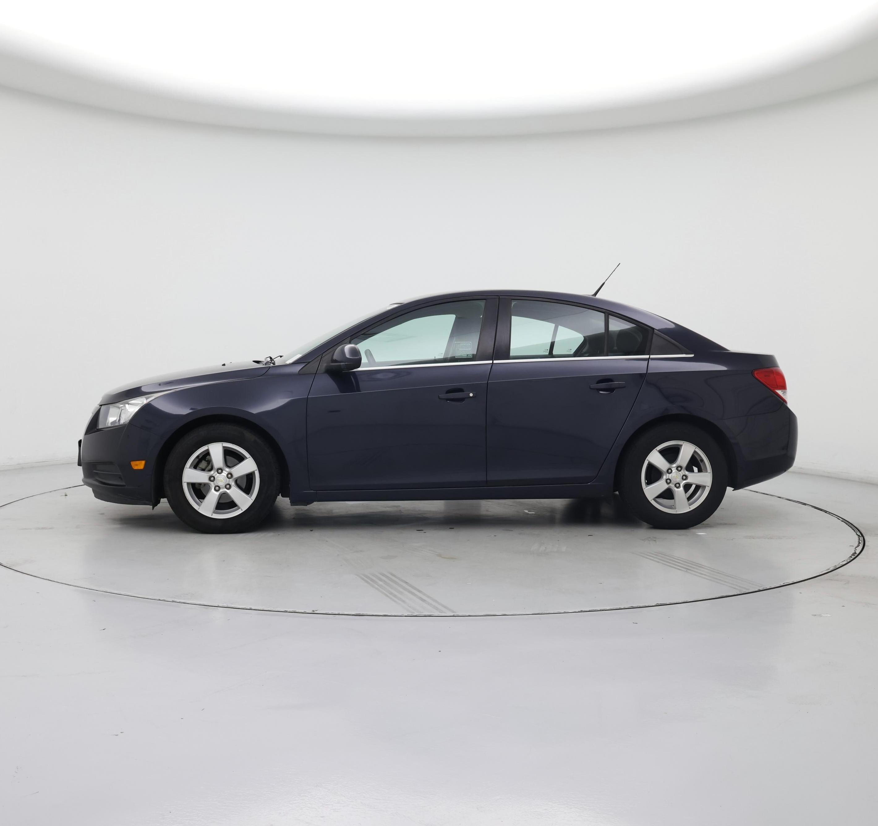 Thumbnail: 2014 Chevrolet Cruze - 3