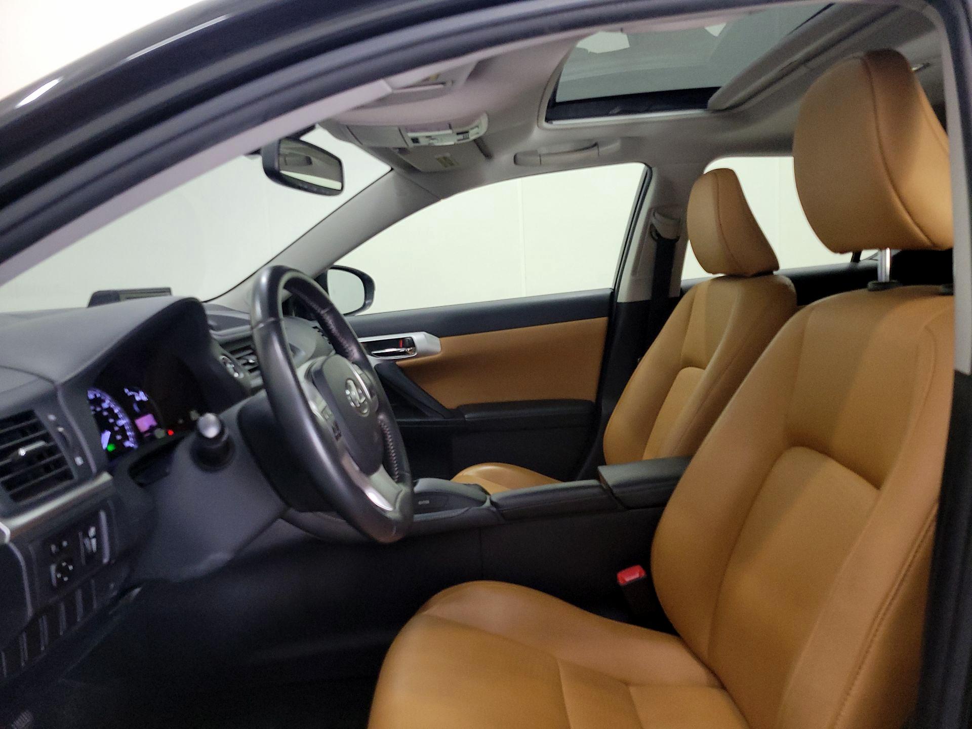 Thumbnail: 2013 Lexus CT - 11