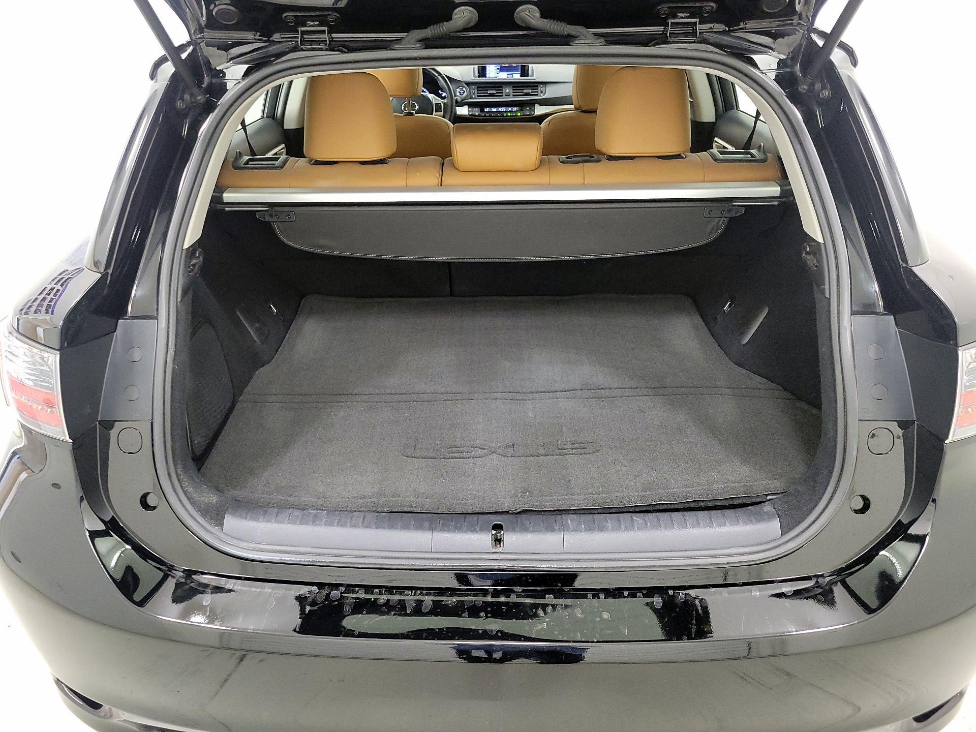 Thumbnail: 2013 Lexus CT - 20