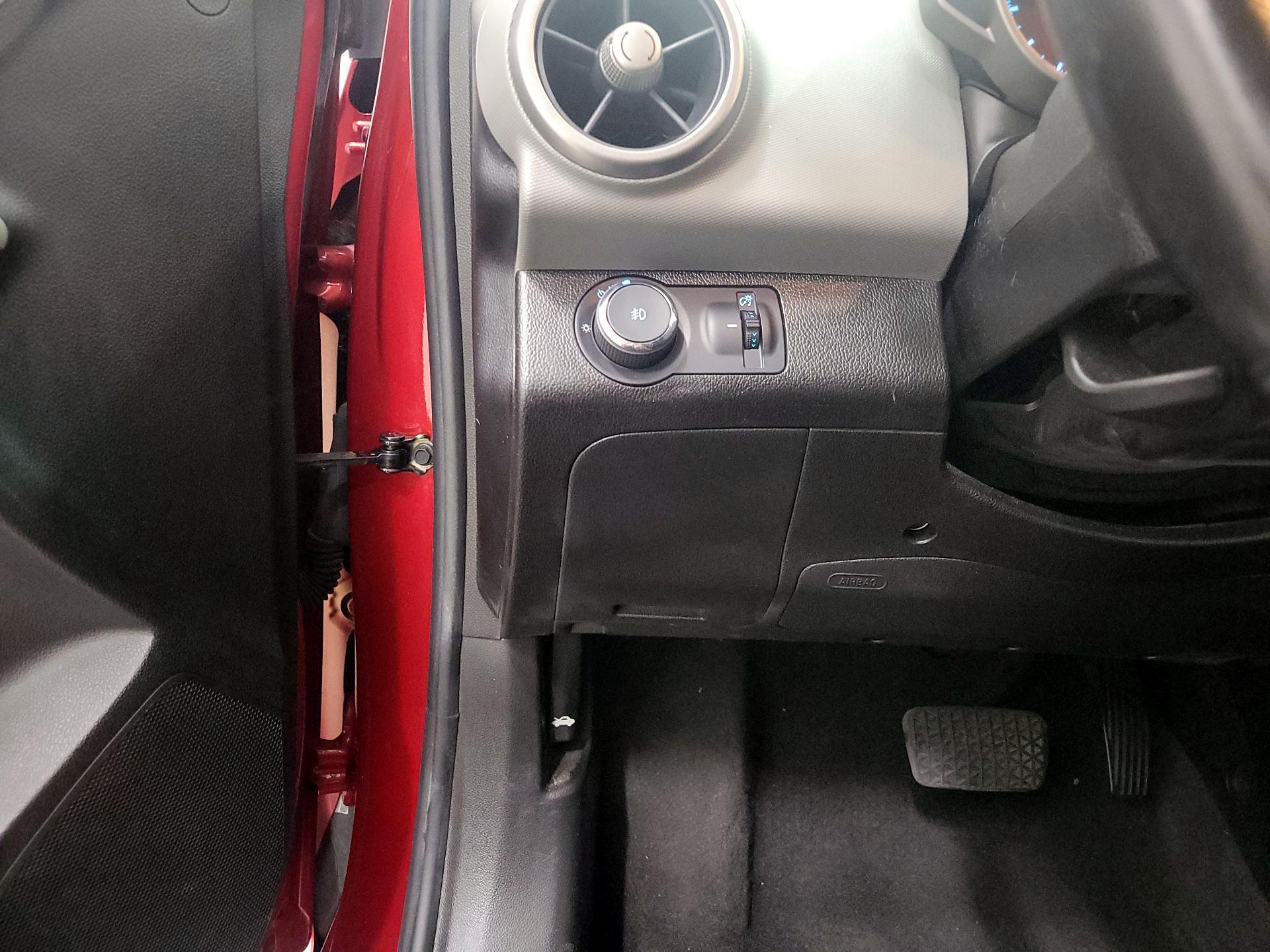 Thumbnail: 2014 Chevrolet Sonic - 13
