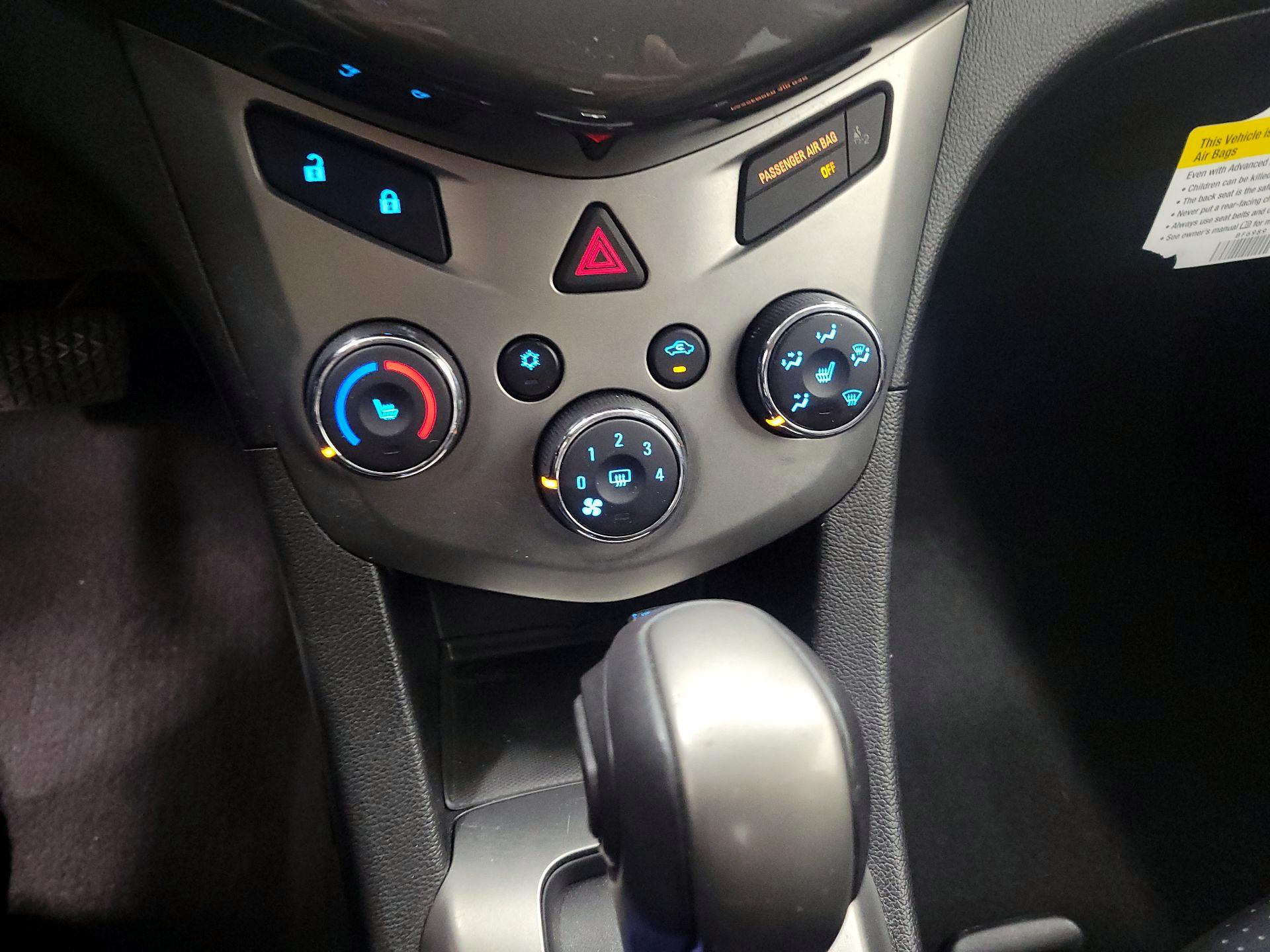 Thumbnail: 2014 Chevrolet Sonic - 16