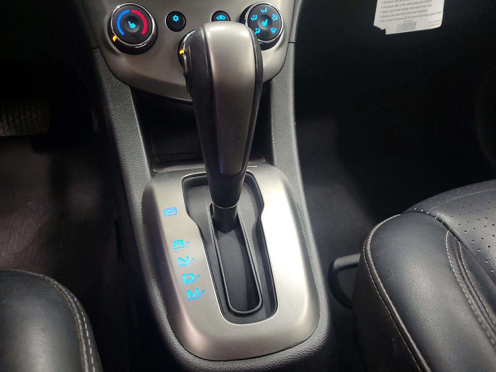 Thumbnail: 2014 Chevrolet Sonic - 17