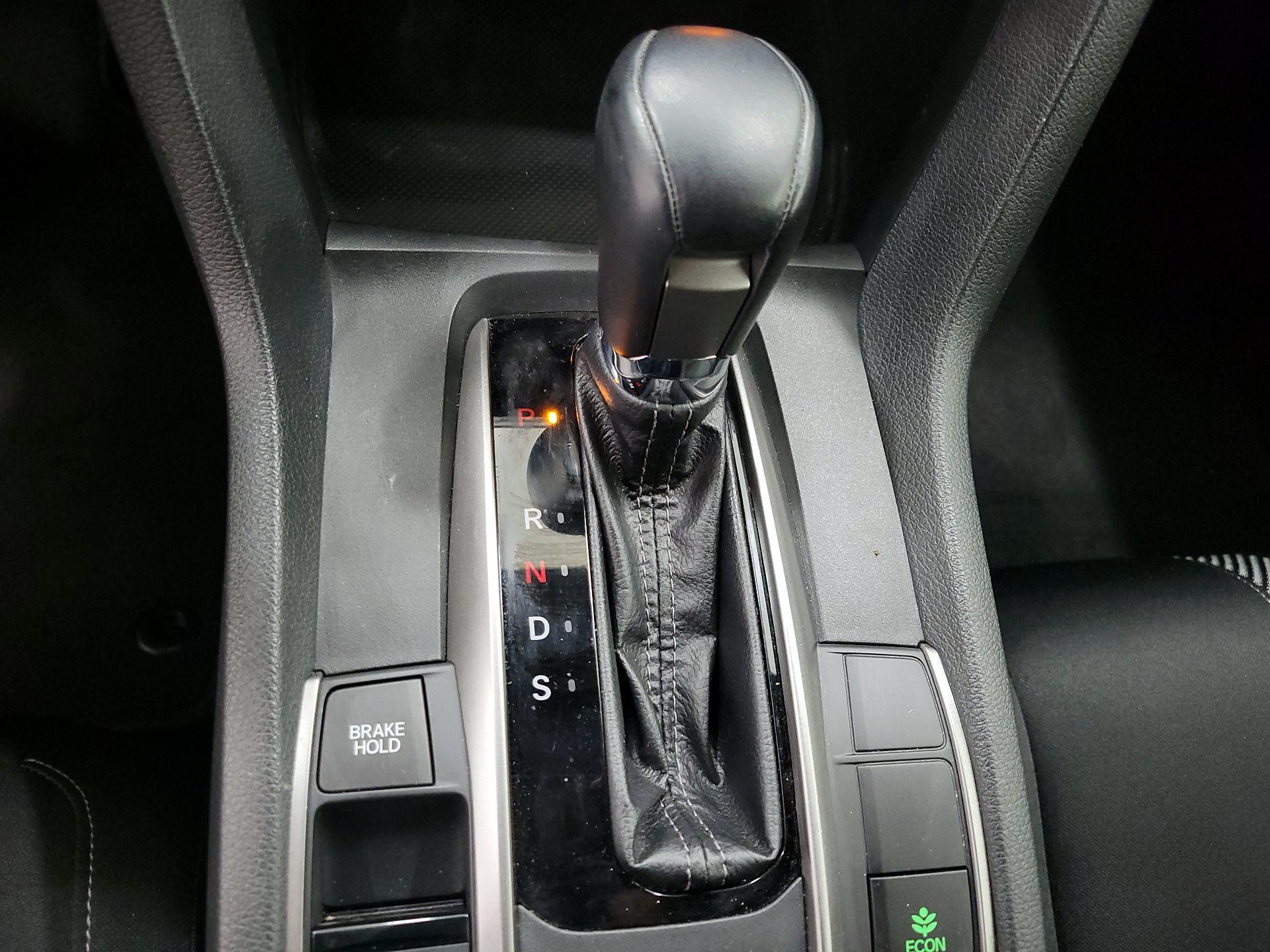 Thumbnail: 2019 Honda Civic - 17