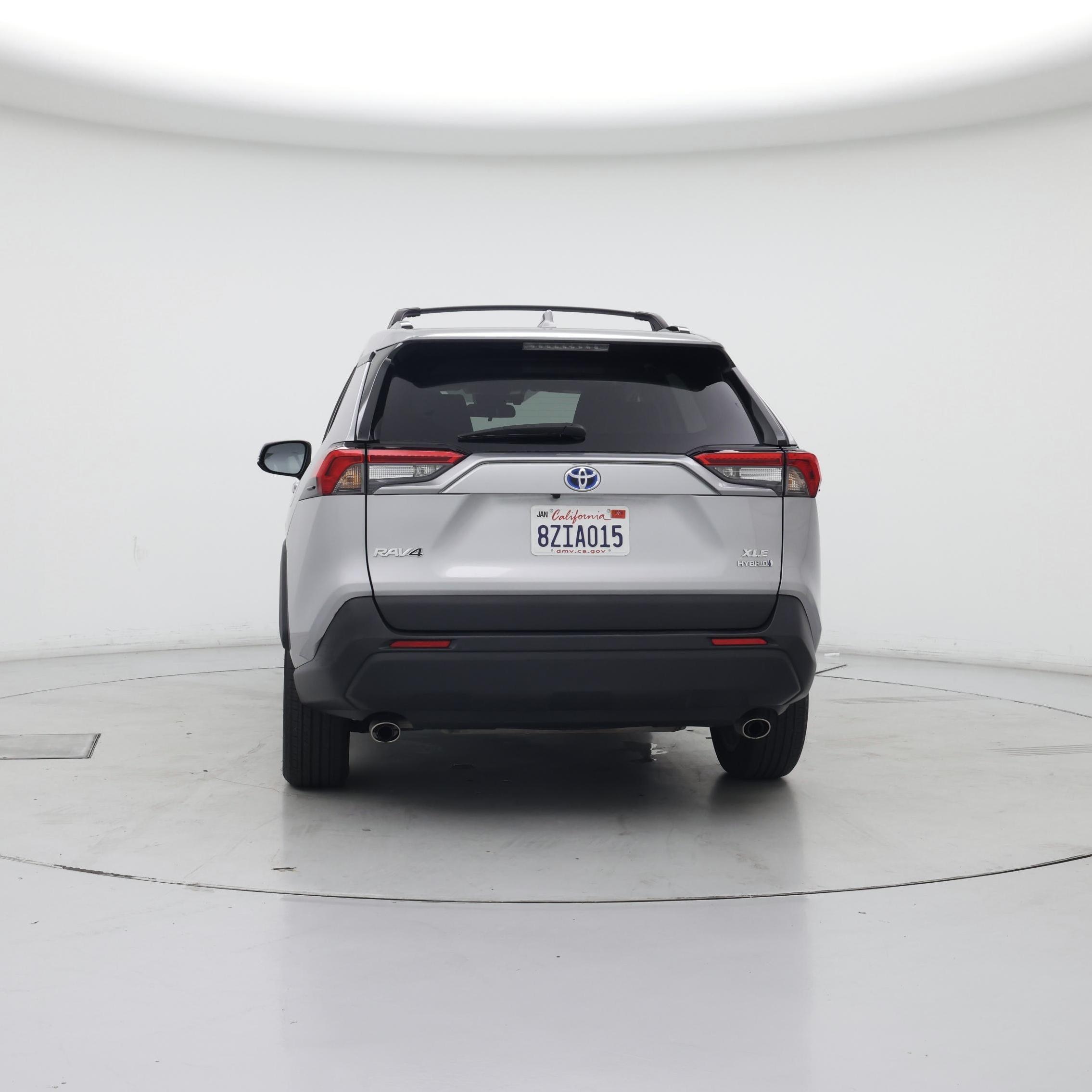 Thumbnail: 2021 Toyota RAV4 - 6