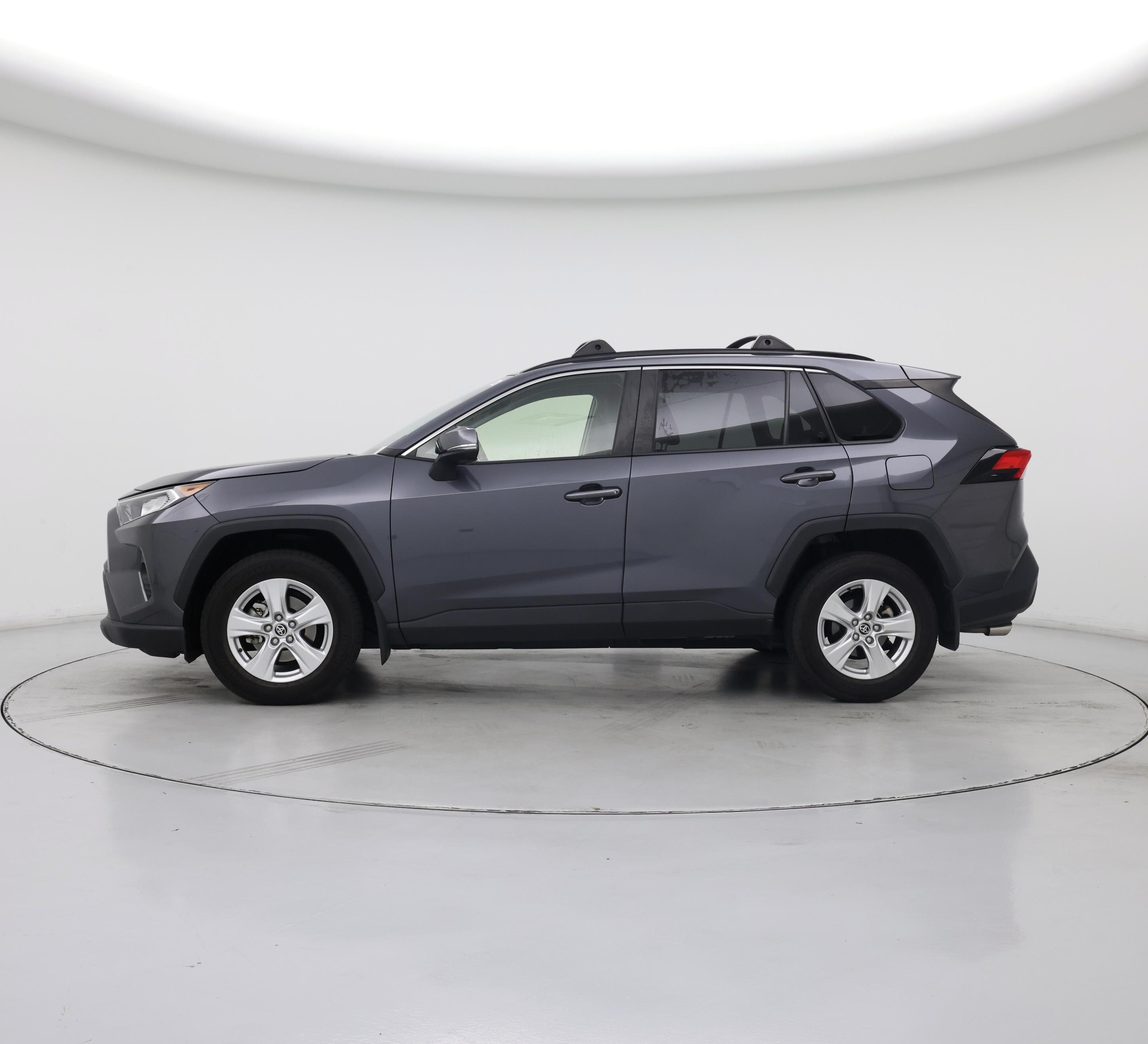 Thumbnail: 2020 Toyota RAV4 - 3