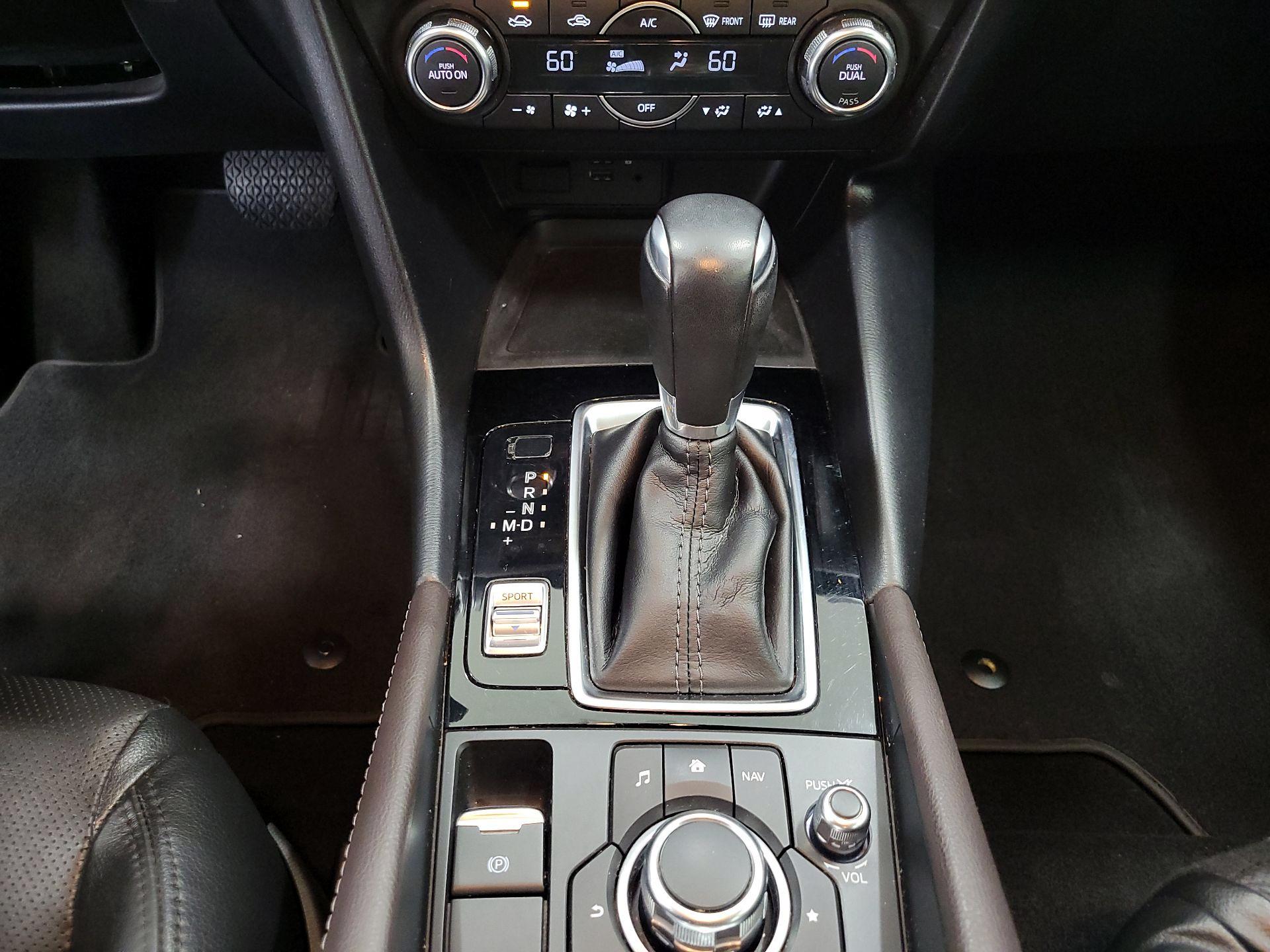Thumbnail: 2018 Mazda Mazda3 - 18
