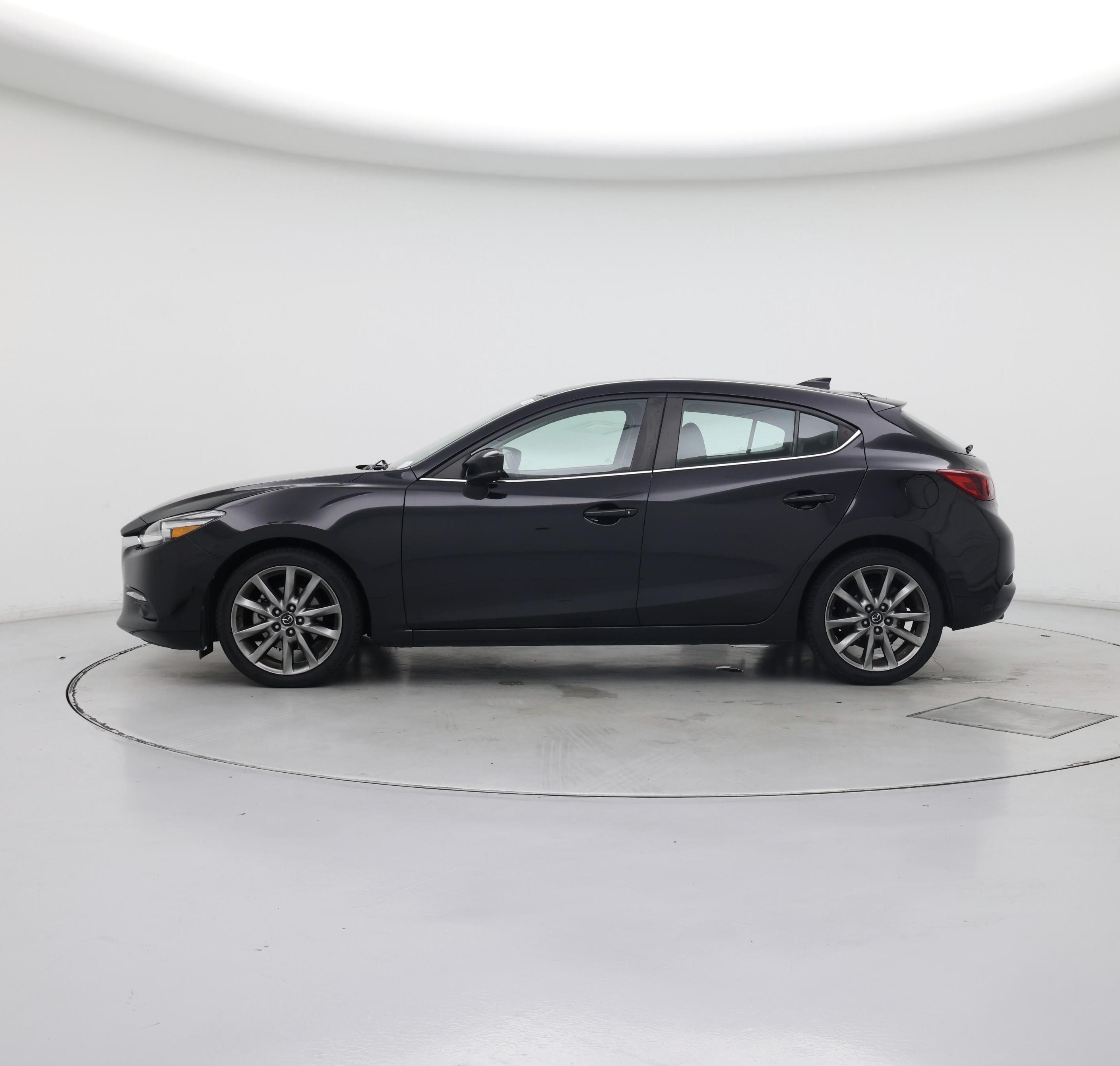 Thumbnail: 2018 Mazda Mazda3 - 3