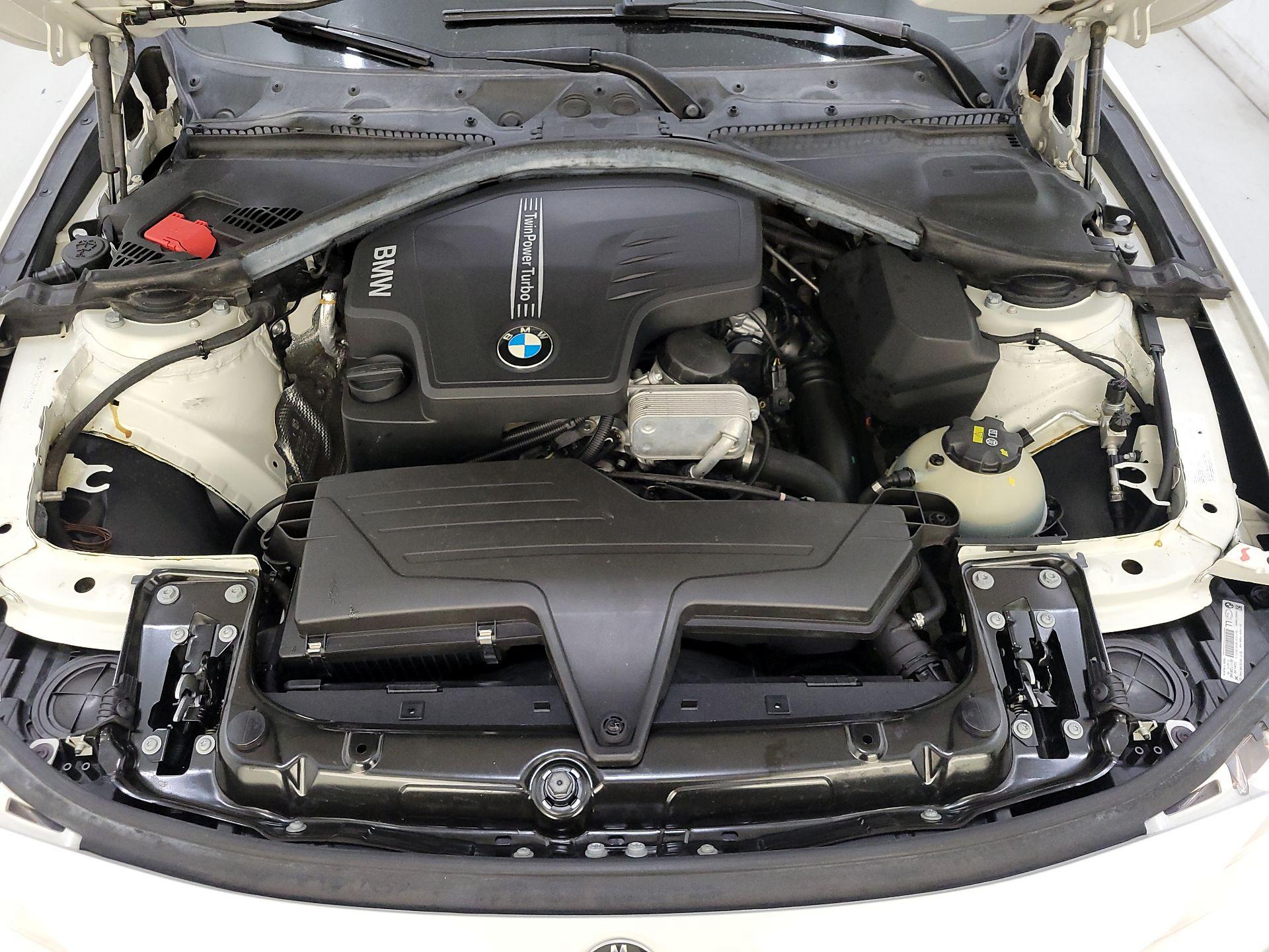 Thumbnail: 2015 BMW 3 Series - 20