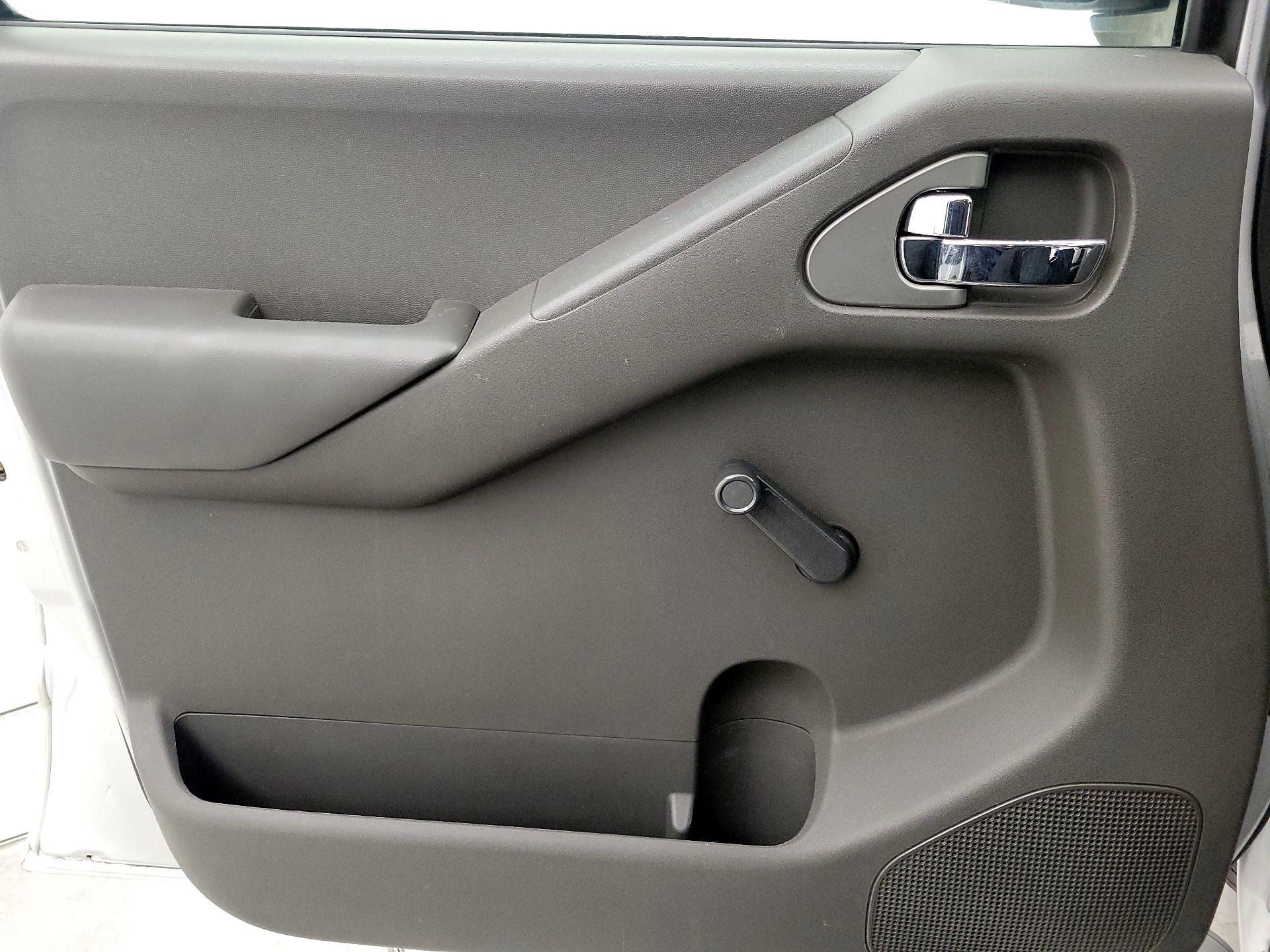 Thumbnail: 2013 Nissan Frontier - 12