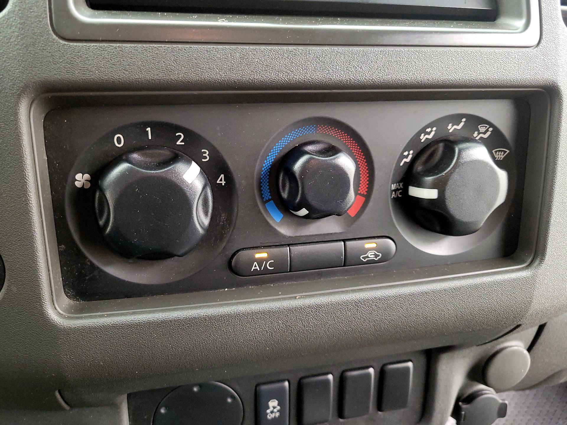 Thumbnail: 2013 Nissan Frontier - 15
