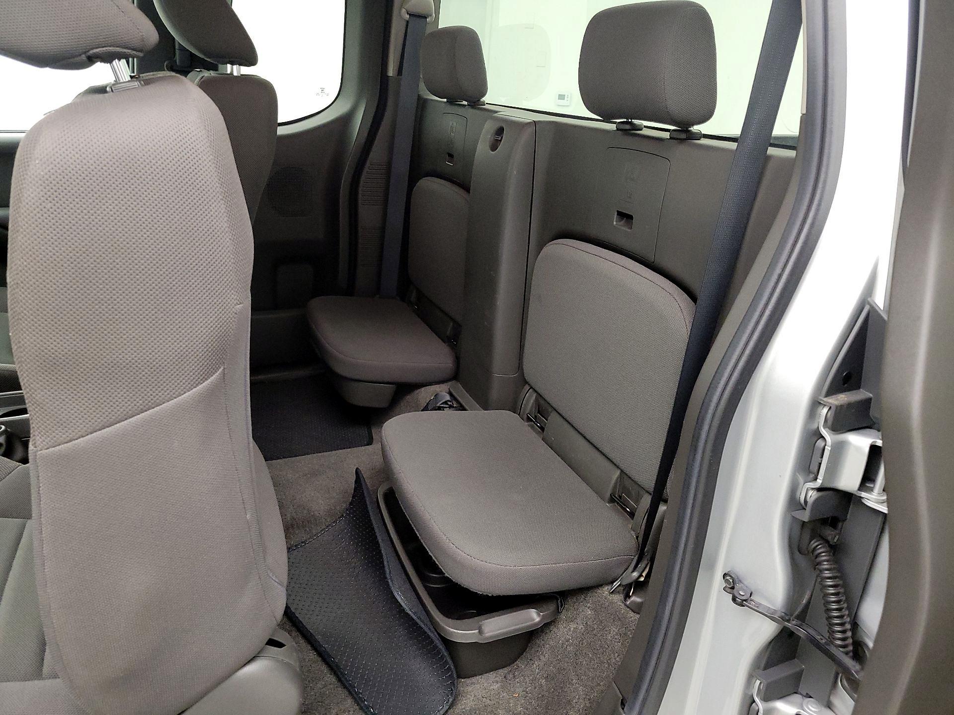 Thumbnail: 2013 Nissan Frontier - 17