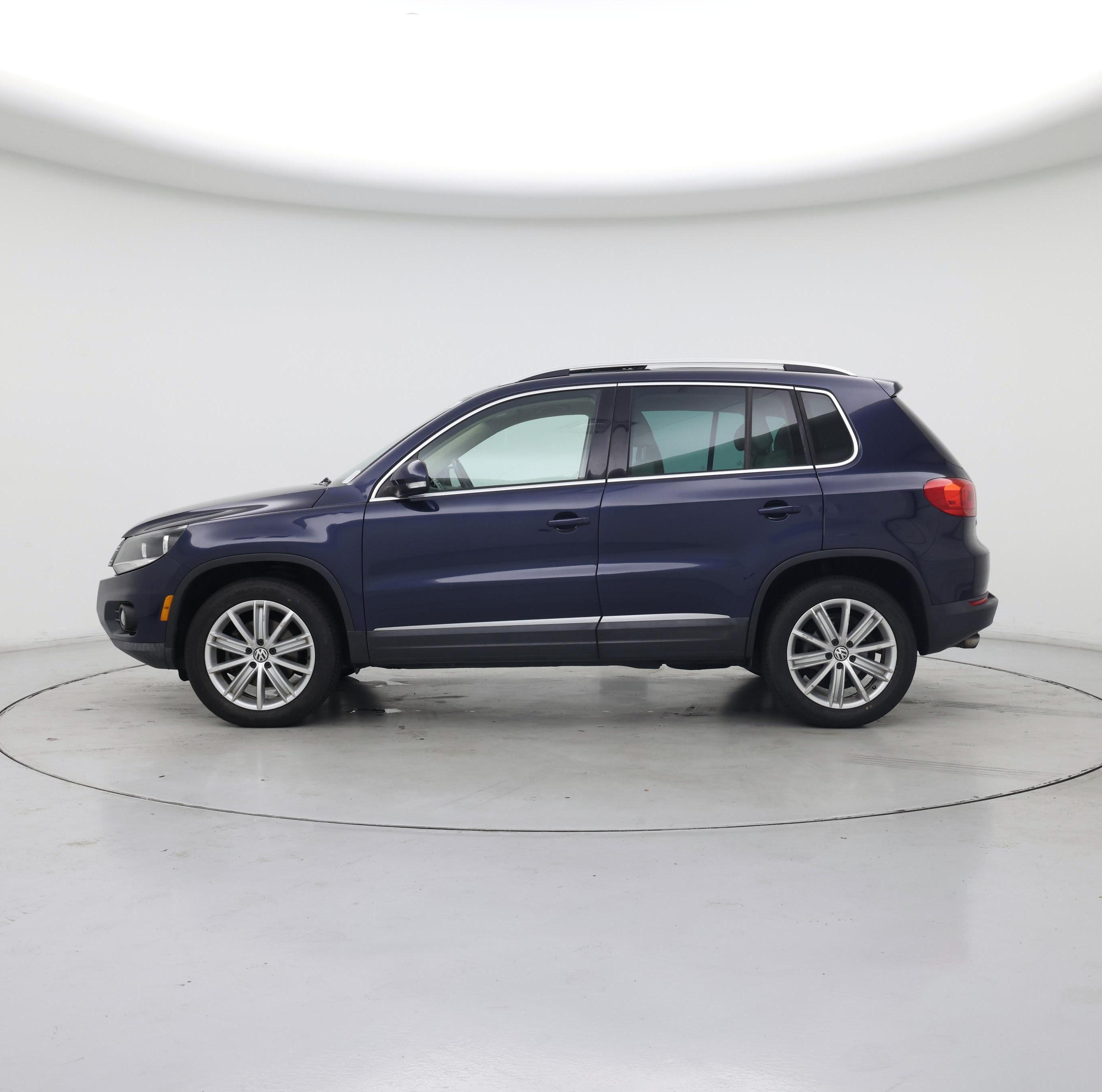 Thumbnail: 2014 Volkswagen Tiguan - 3