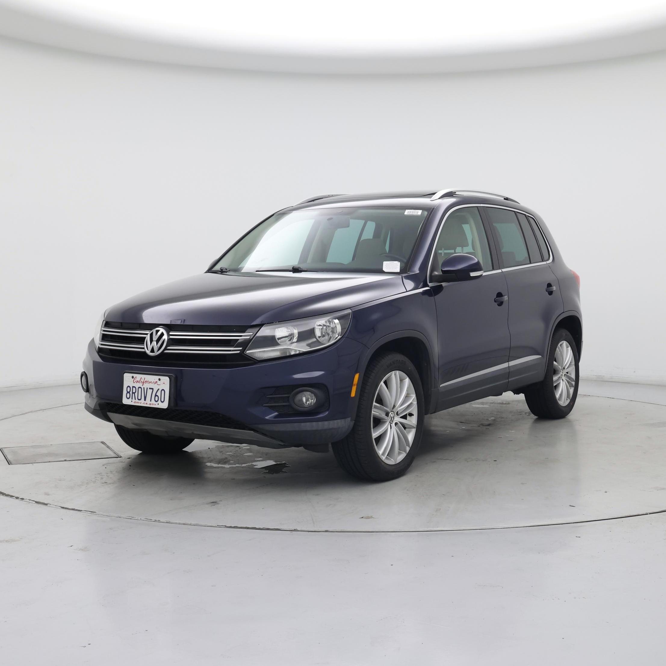 Thumbnail: 2014 Volkswagen Tiguan - 4