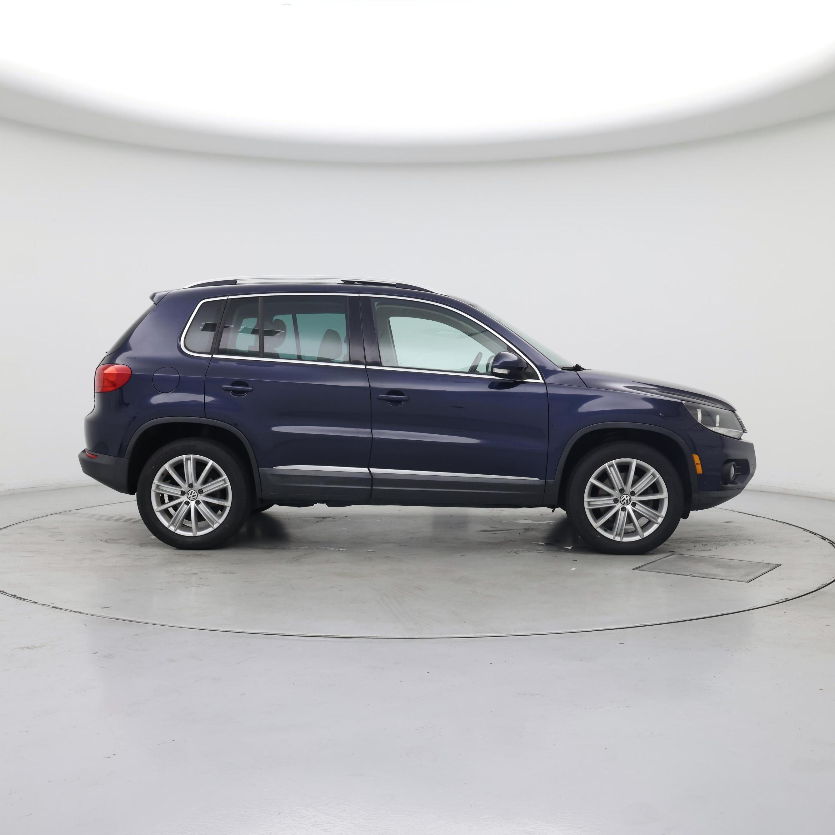 Thumbnail: 2014 Volkswagen Tiguan - 7
