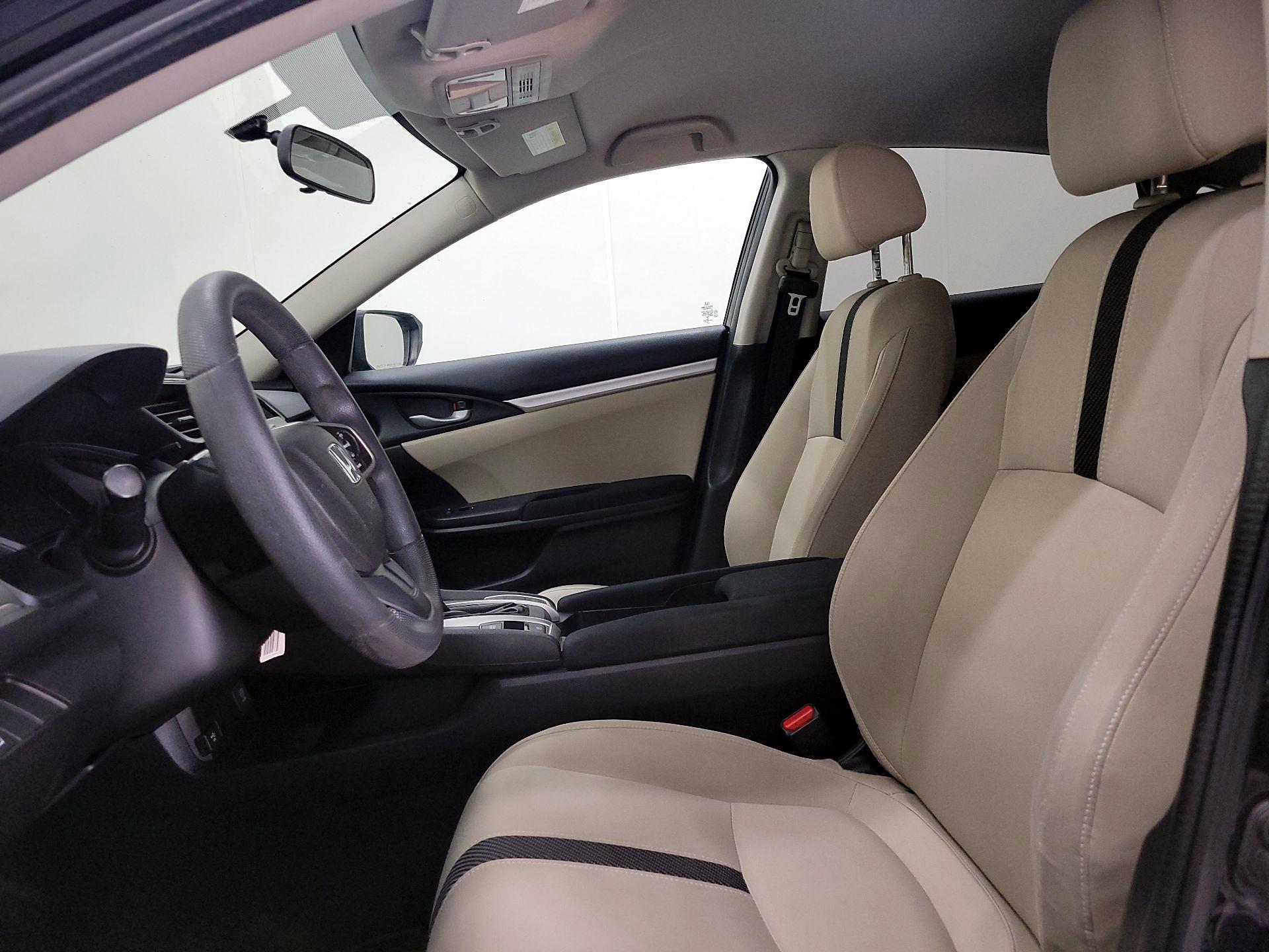 Thumbnail: 2016 Honda Civic - 11