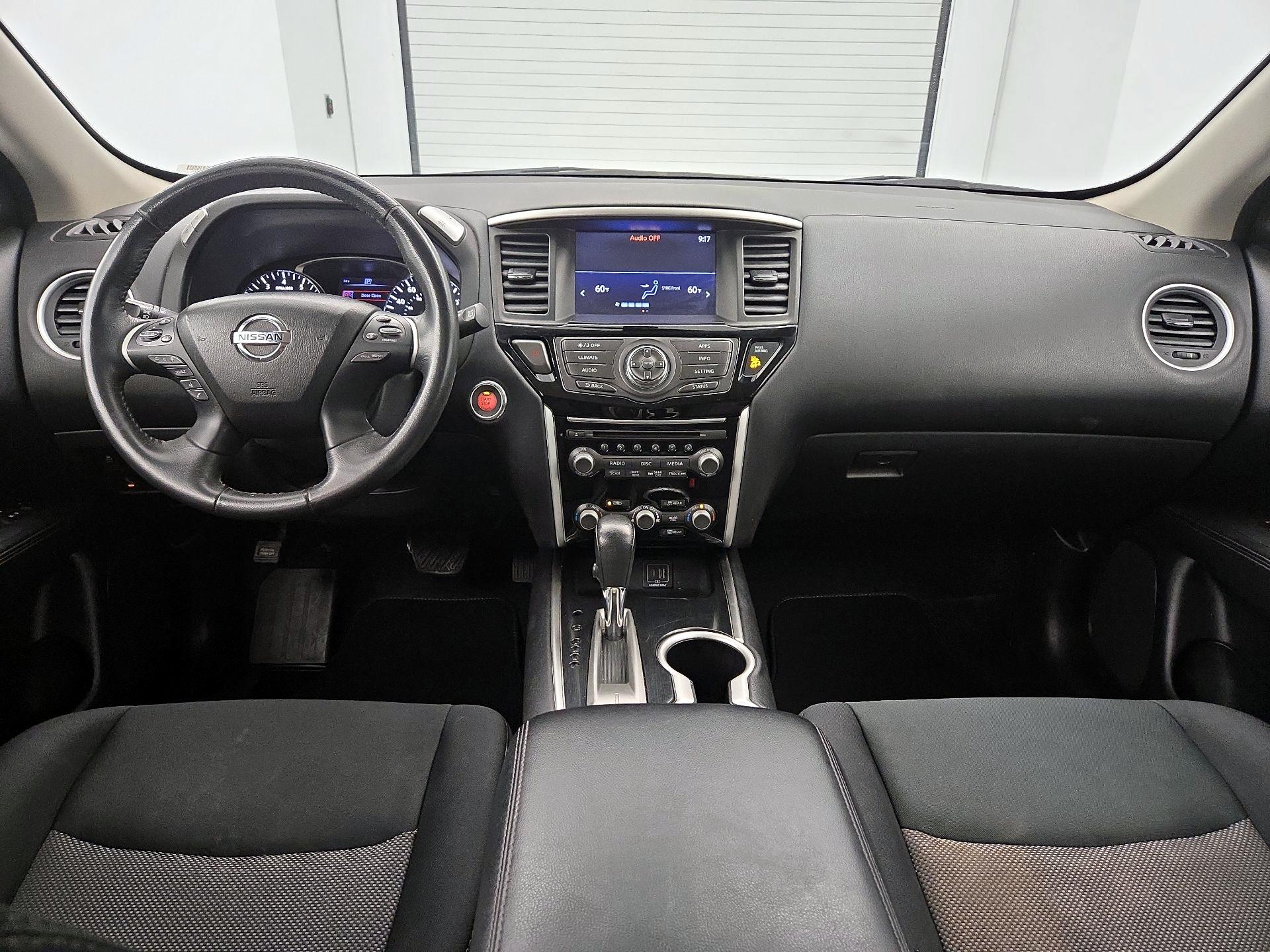 Thumbnail: 2019 Nissan Pathfinder - 9