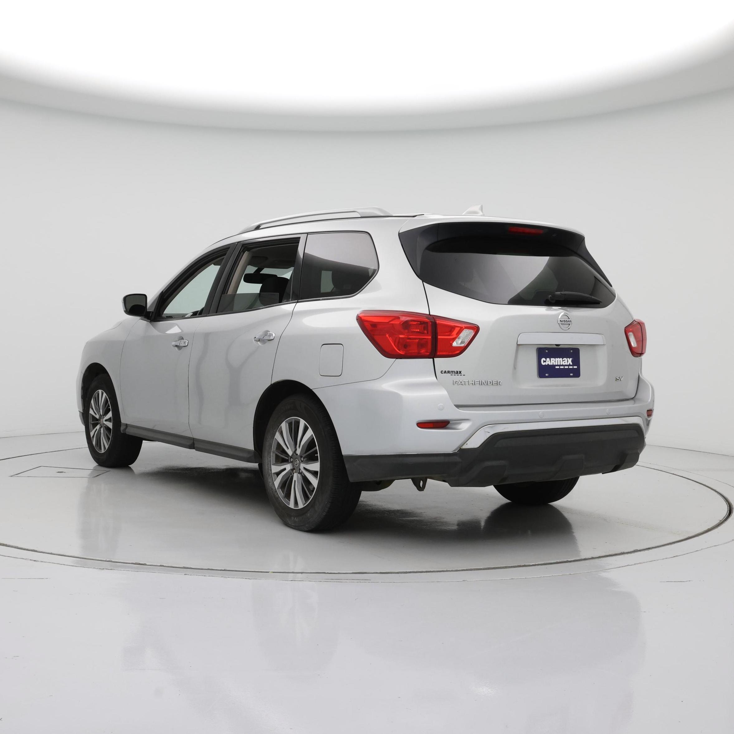 Thumbnail: 2019 Nissan Pathfinder - 2