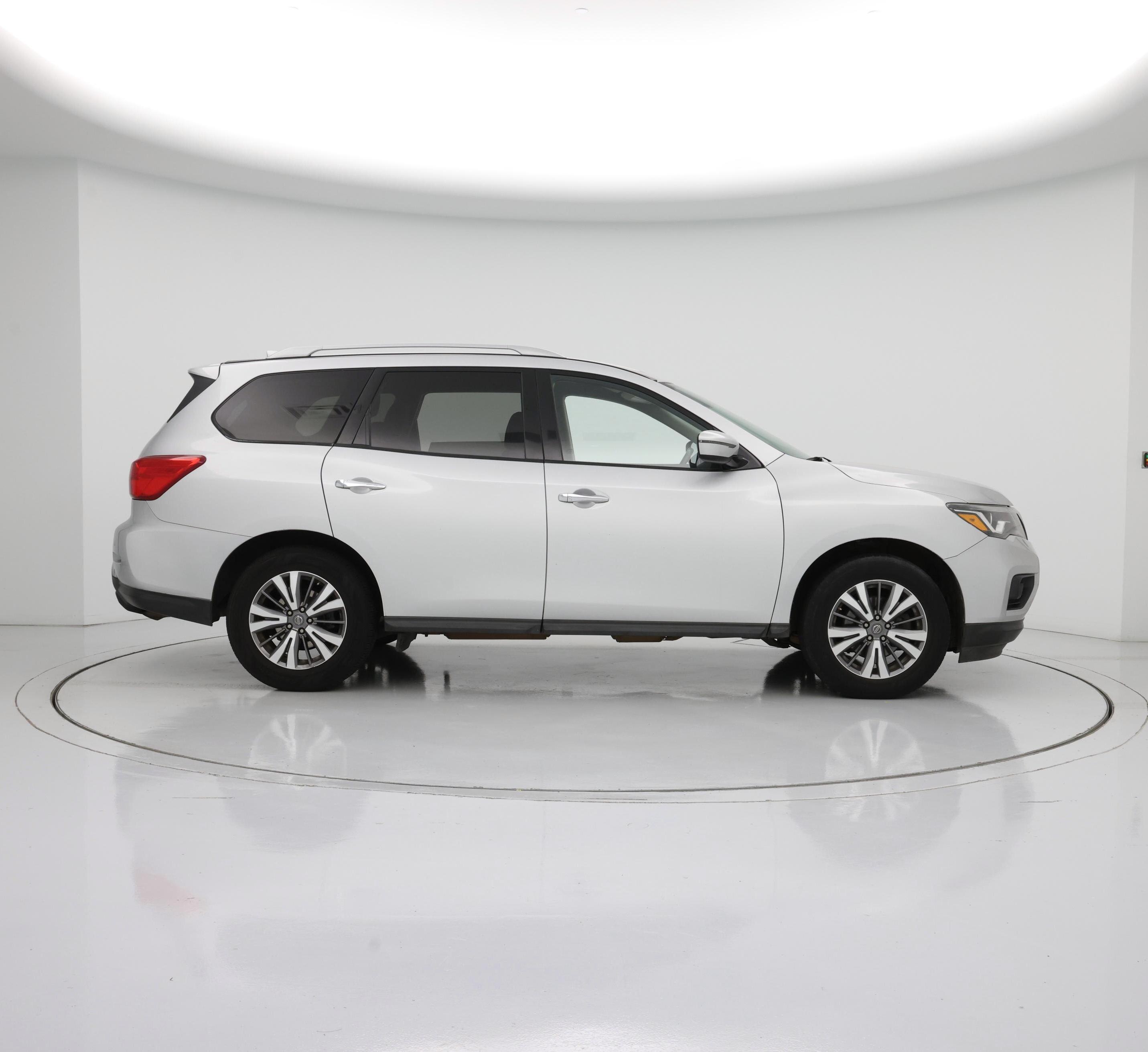 Thumbnail: 2019 Nissan Pathfinder - 7
