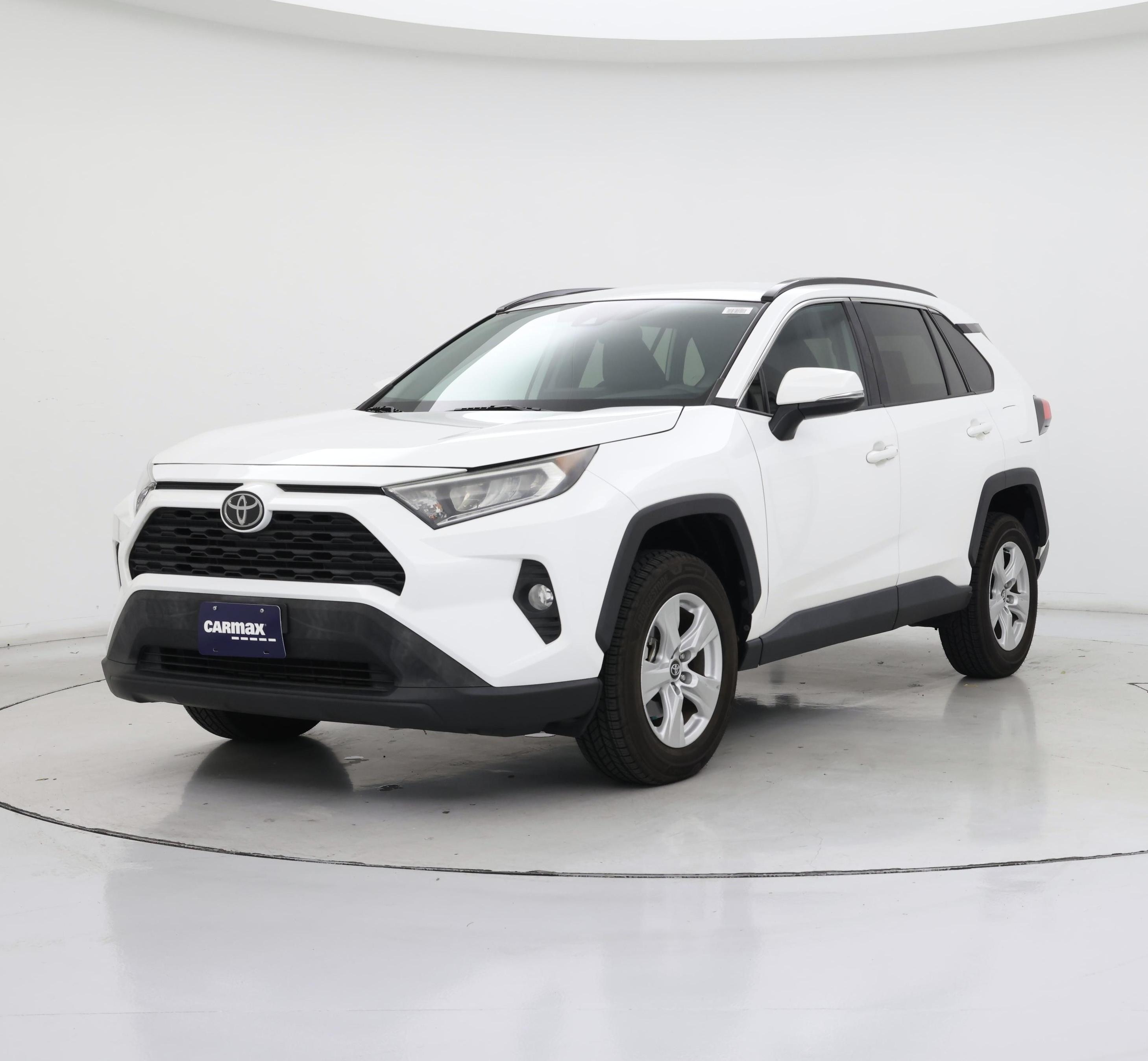 Thumbnail: 2020 Toyota RAV4 - 4