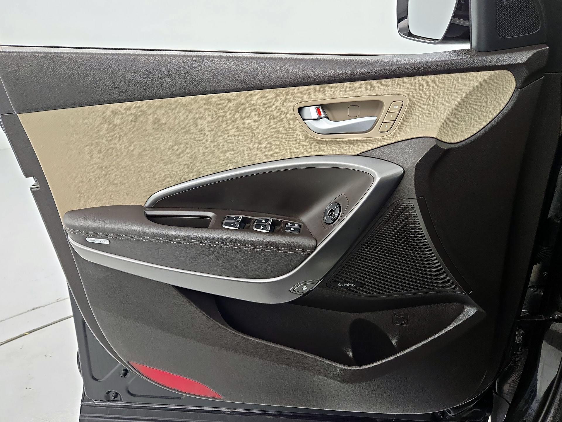 Thumbnail: 2017 Hyundai Santa Fe - 12