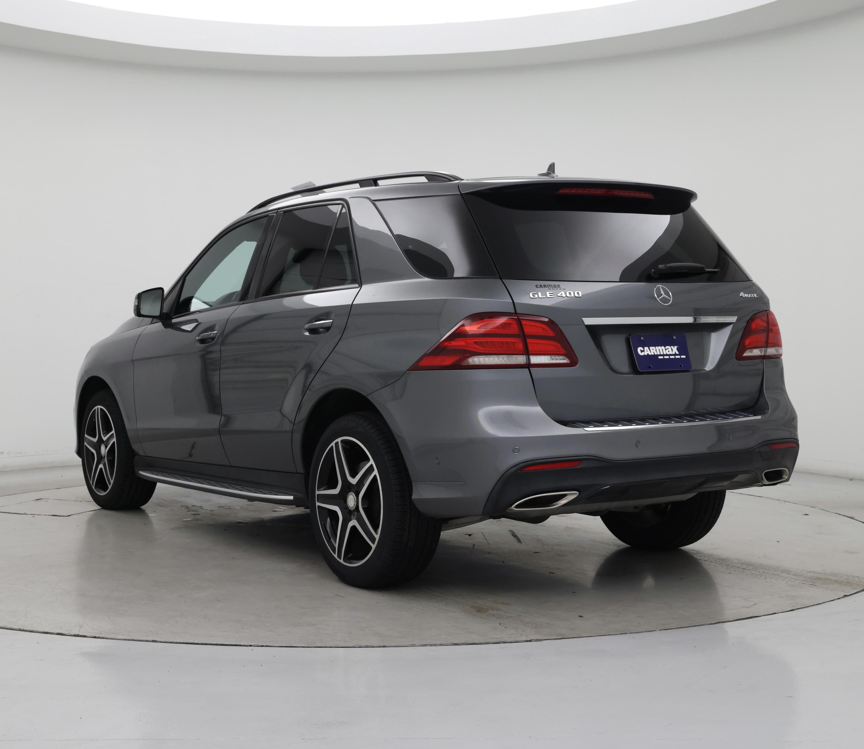 Thumbnail: 2017 Mercedes-Benz GLE - 2