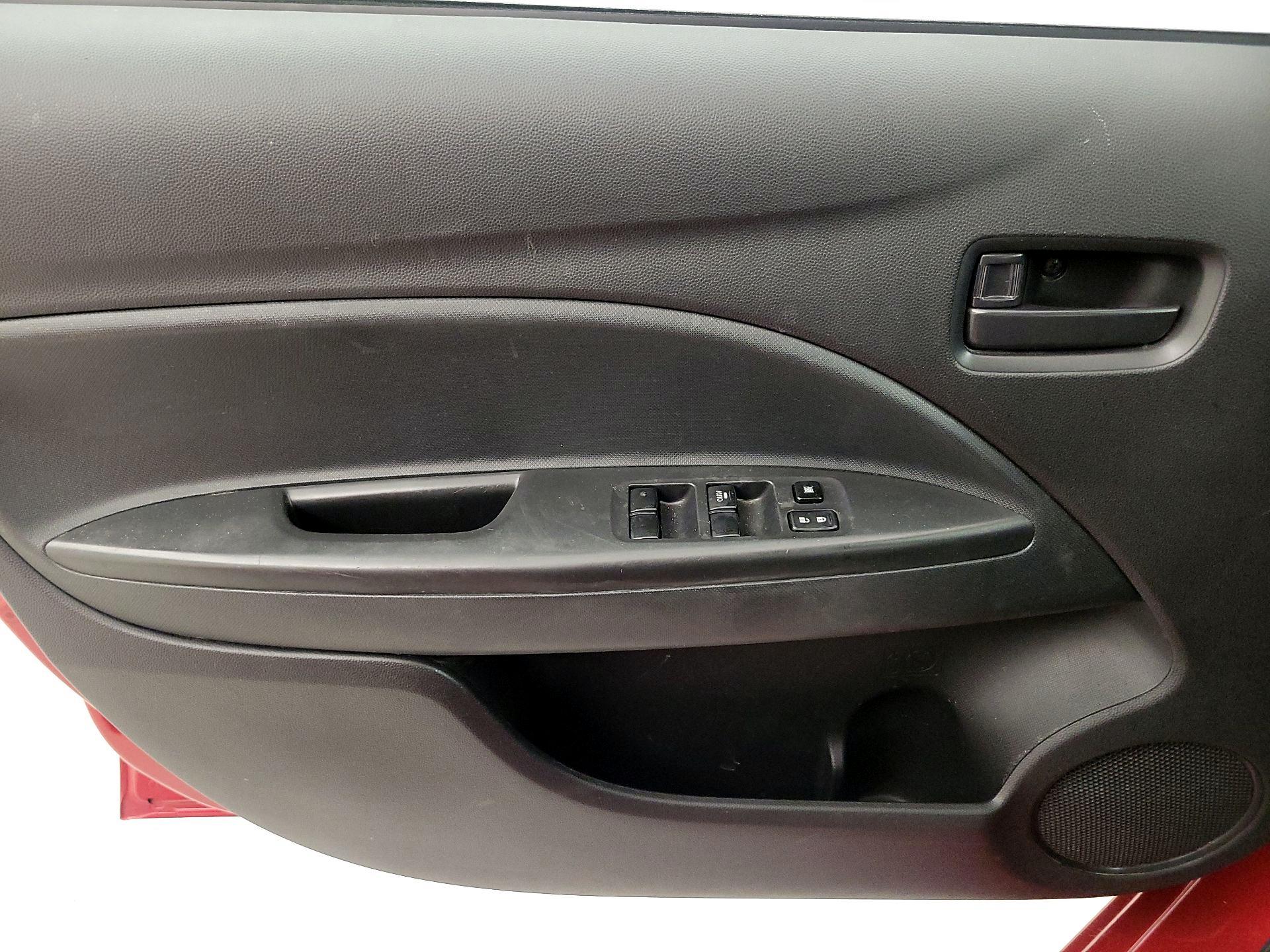 Thumbnail: 2019 Mitsubishi Mirage - 12