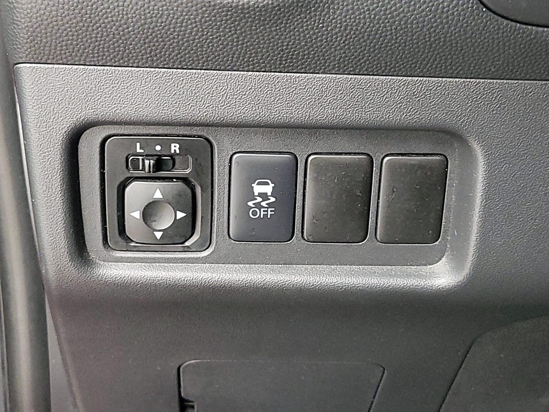 Thumbnail: 2019 Mitsubishi Mirage - 13