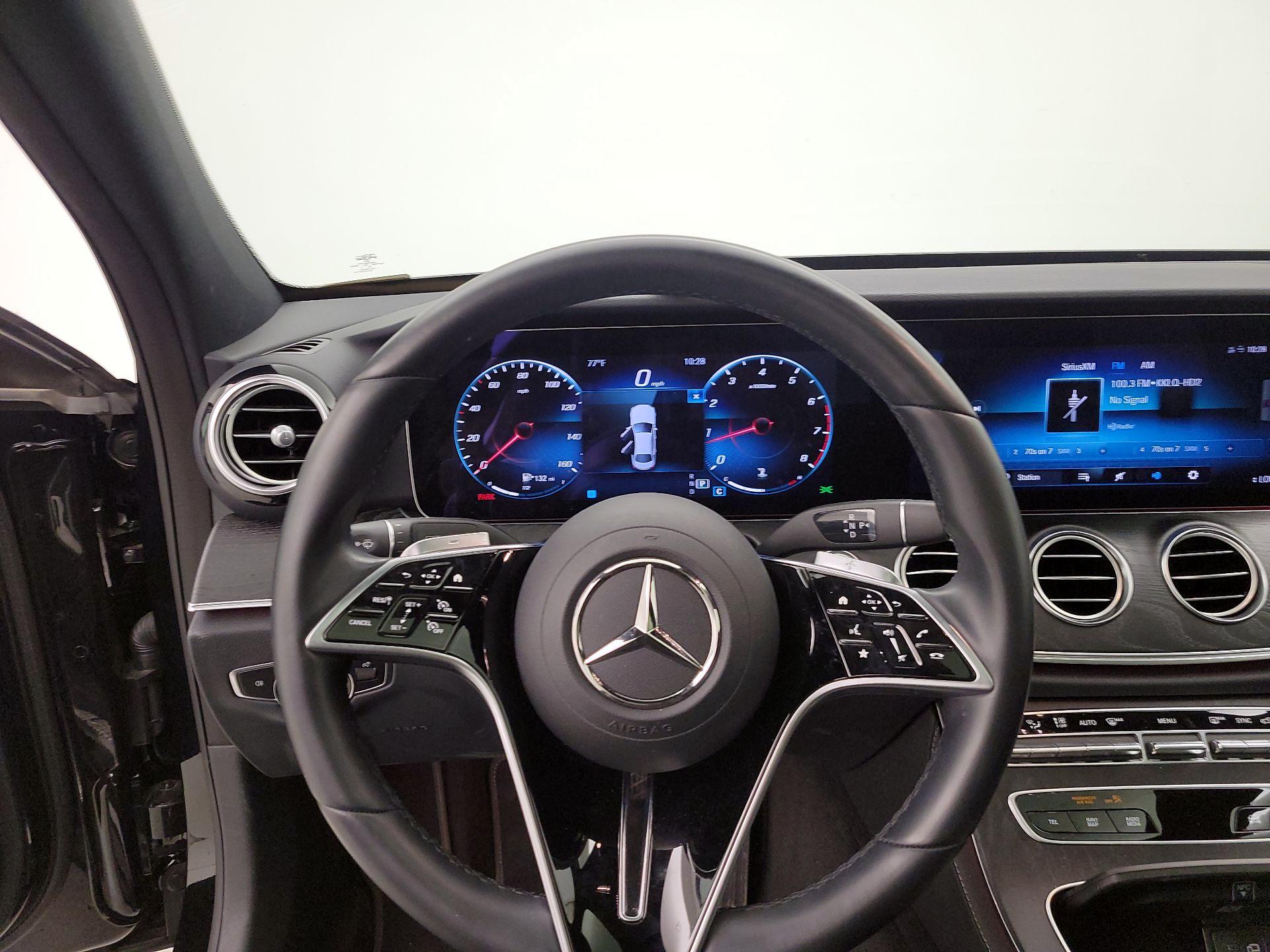 Thumbnail: 2022 Mercedes-Benz E-Class - 10