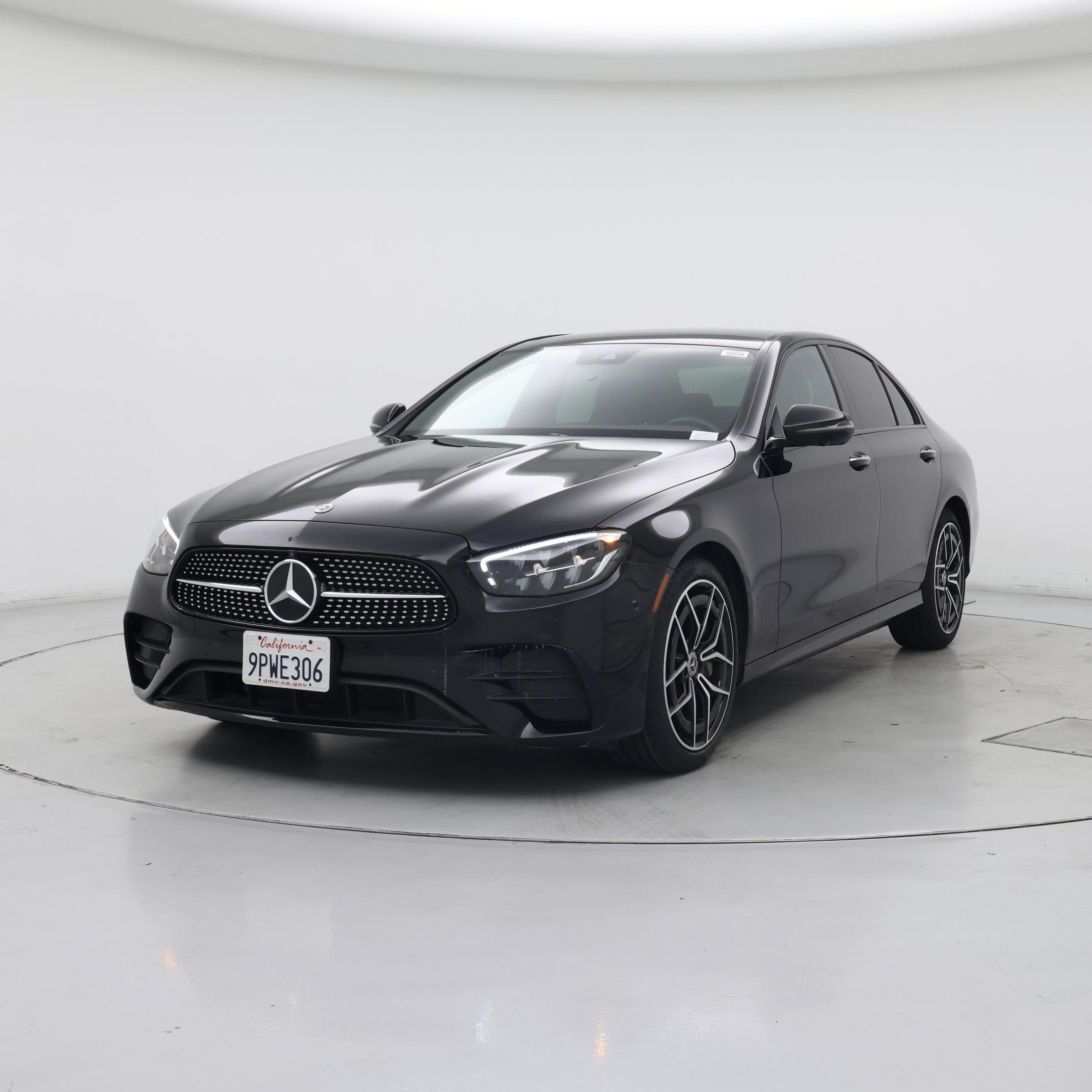 Thumbnail: 2022 Mercedes-Benz E-Class - 4