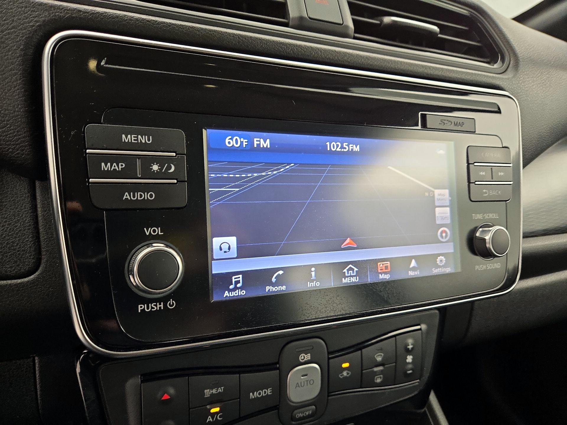 Thumbnail: 2018 Nissan Leaf - 14