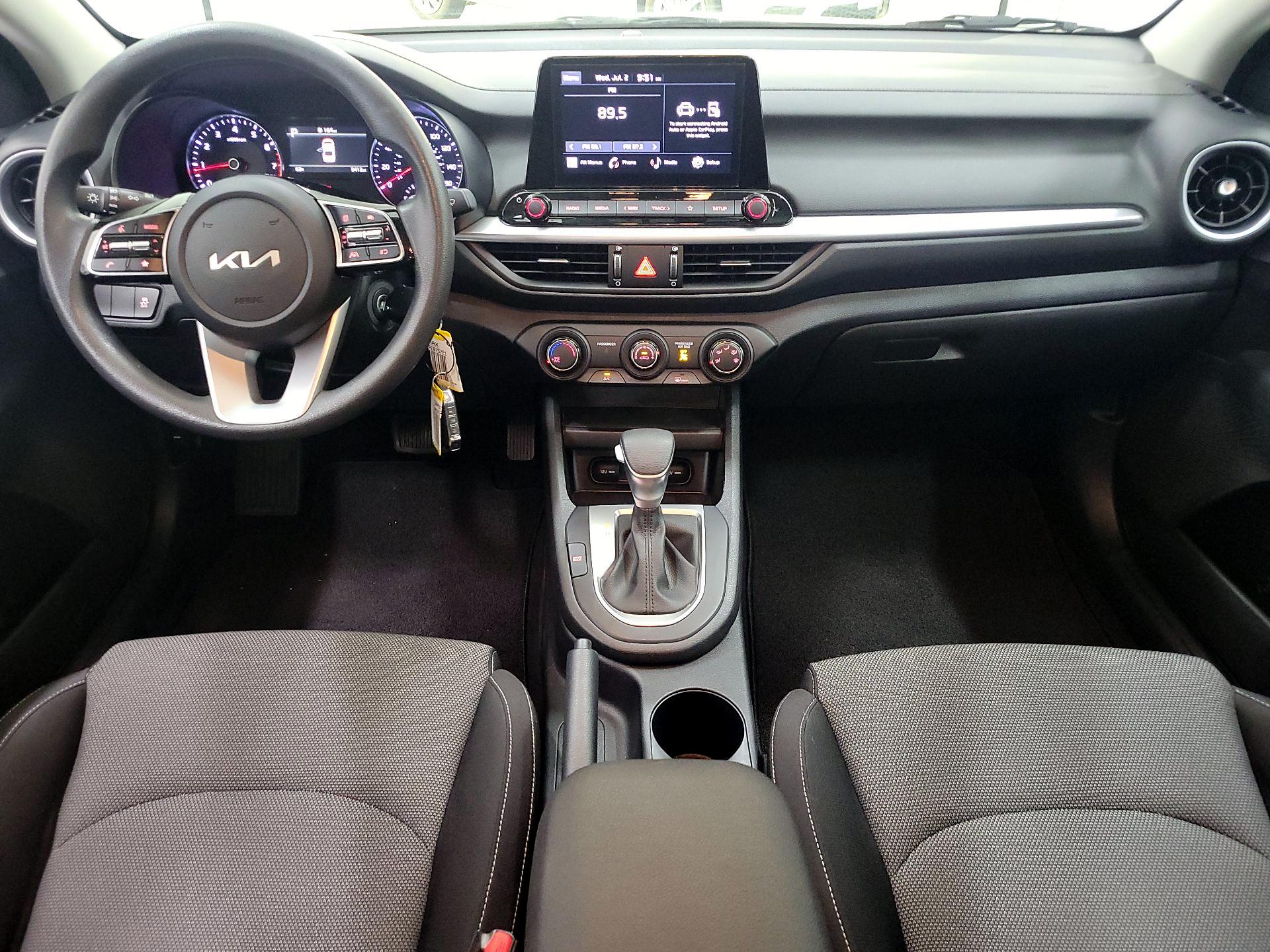 Thumbnail: 2023 Kia Forte - 9
