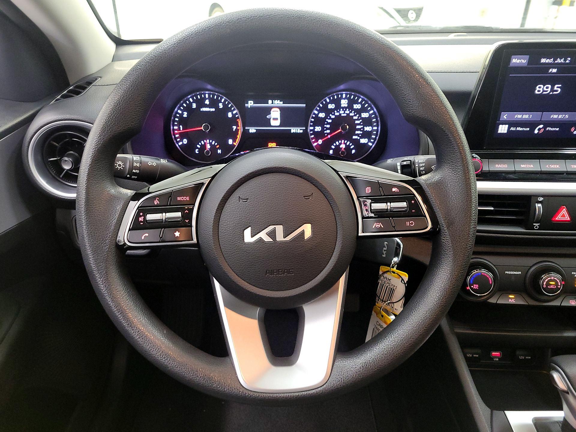 Thumbnail: 2023 Kia Forte - 10