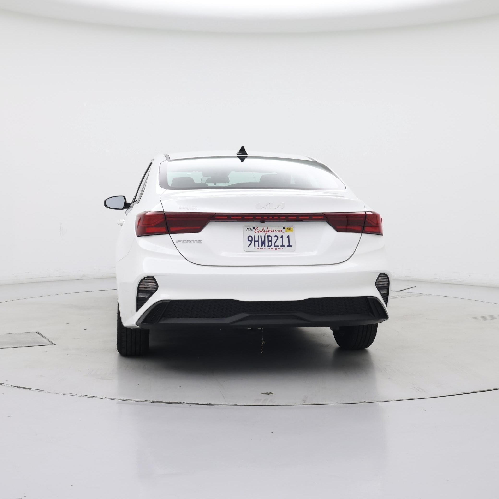Thumbnail: 2023 Kia Forte - 6